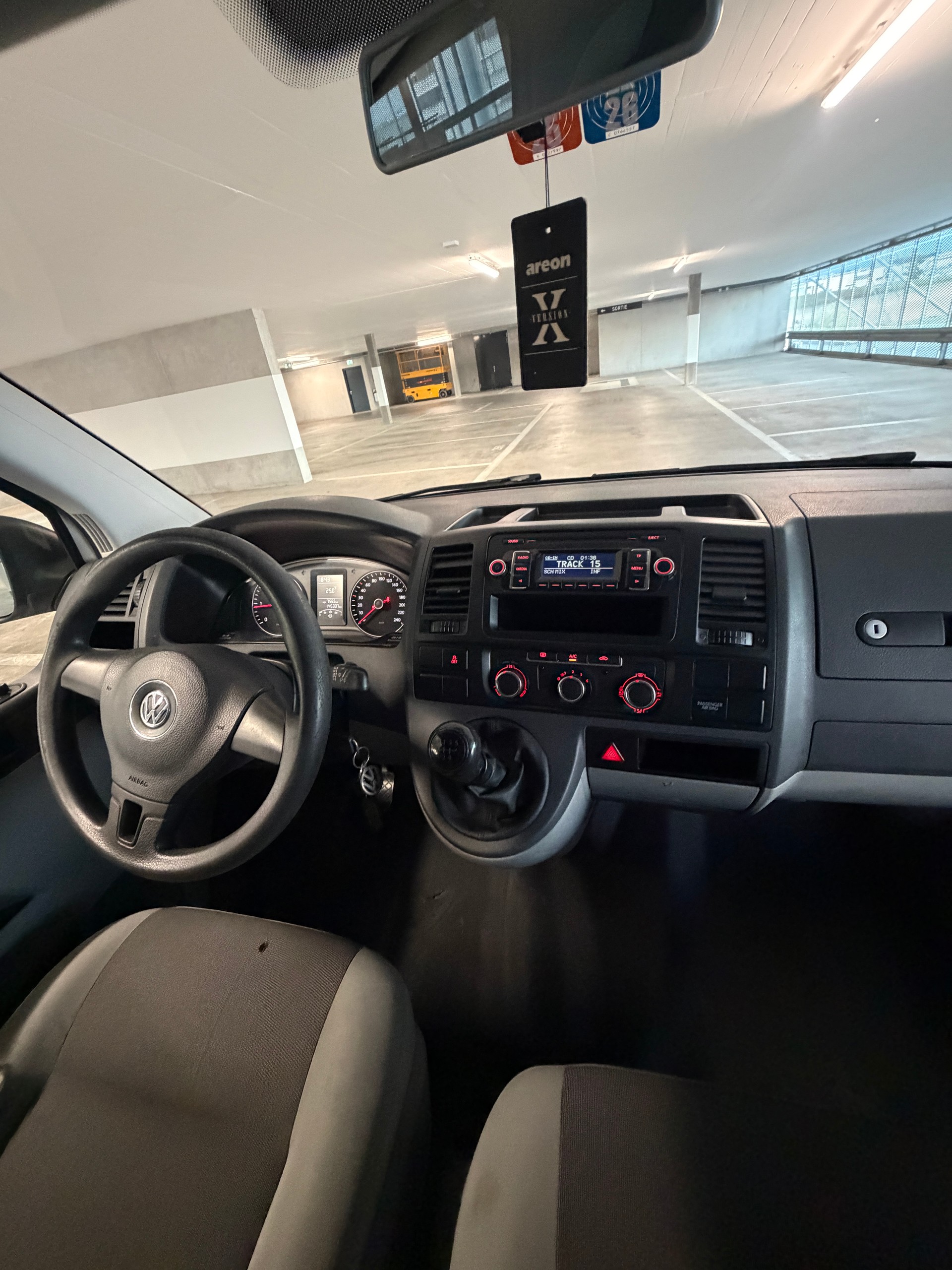 VW T5 2.0 TDI Entry - Expertise du jour-image-15