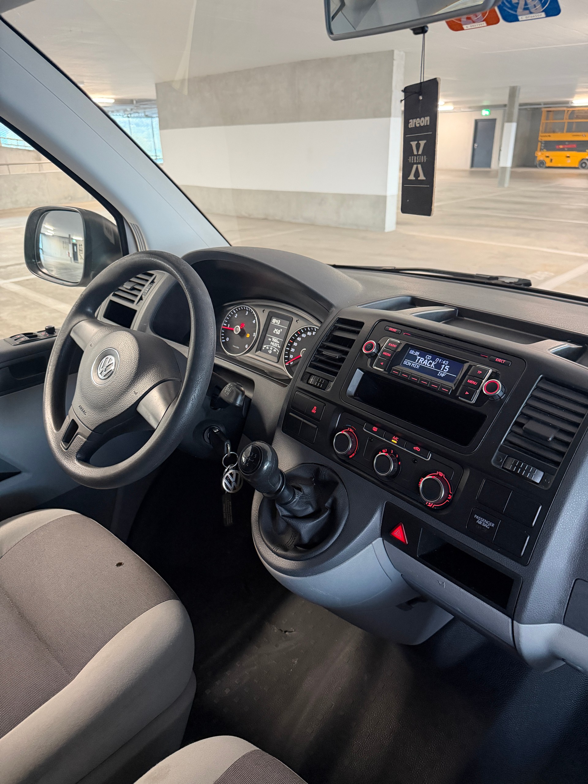 VW T5 2.0 TDI Entry - Expertise du jour-image-12