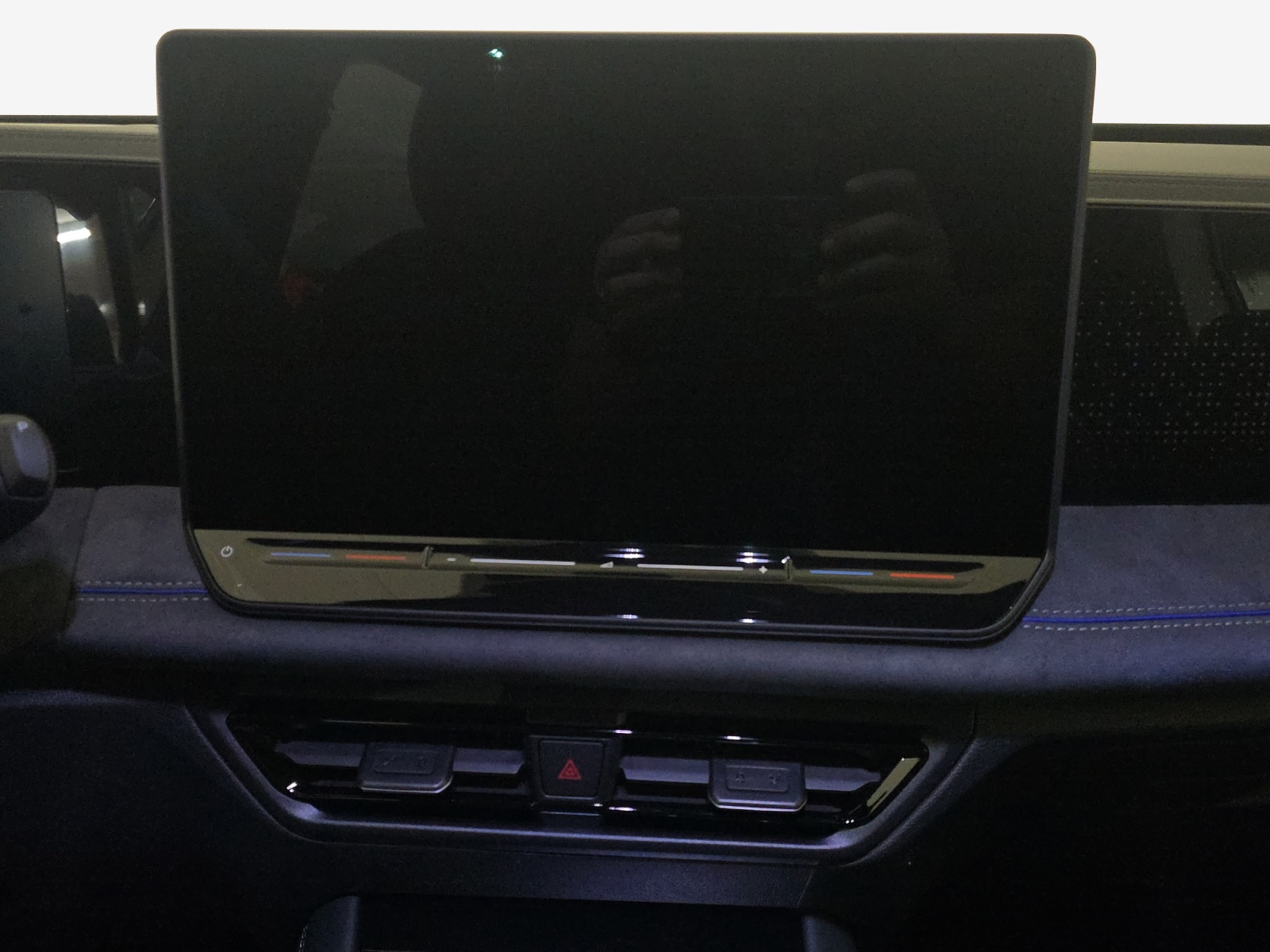 VW Tiguan 2.0 TDI SCR R-Line United 4Motion DSG-image-10