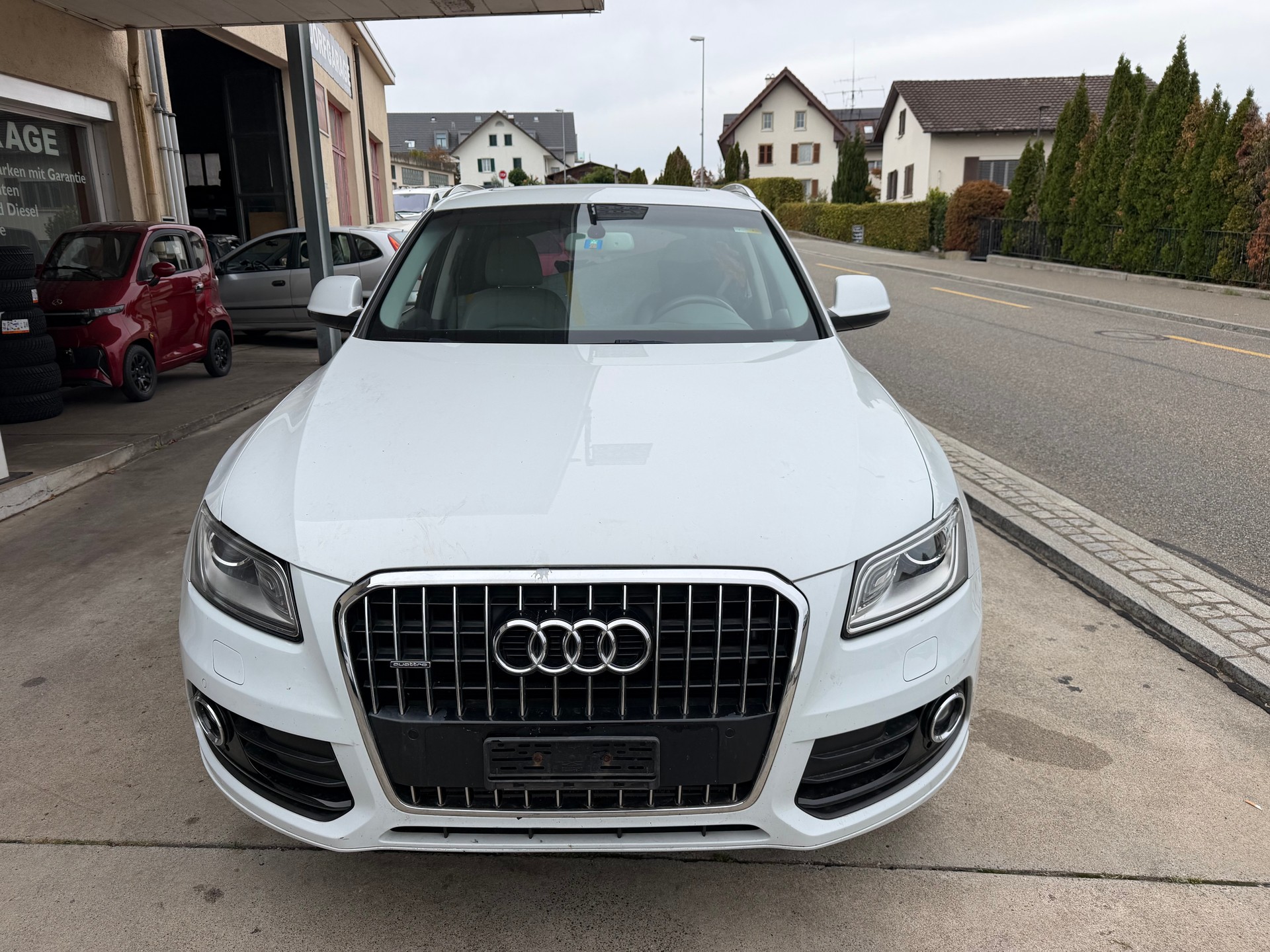 AUDI Q5 3.0 TDI clean quattro S-tronic-image-2
