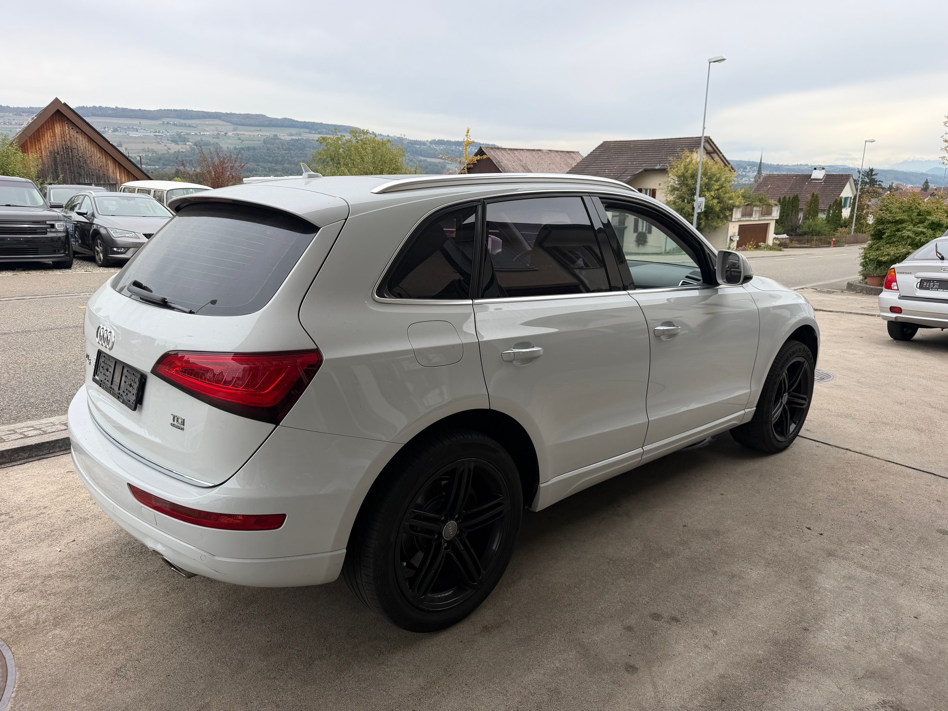 AUDI Q5 3.0 TDI clean quattro S-tronic-image-6