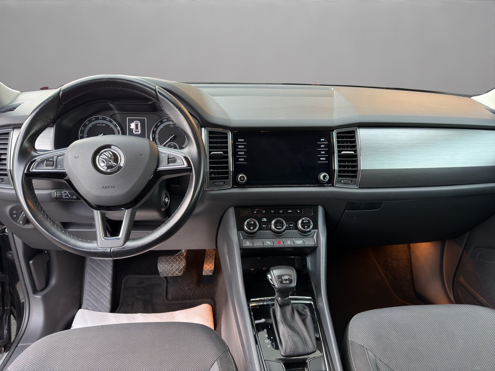 SKODA Kodiaq 2.0 TDI CR Style4x4 DSG-image-13
