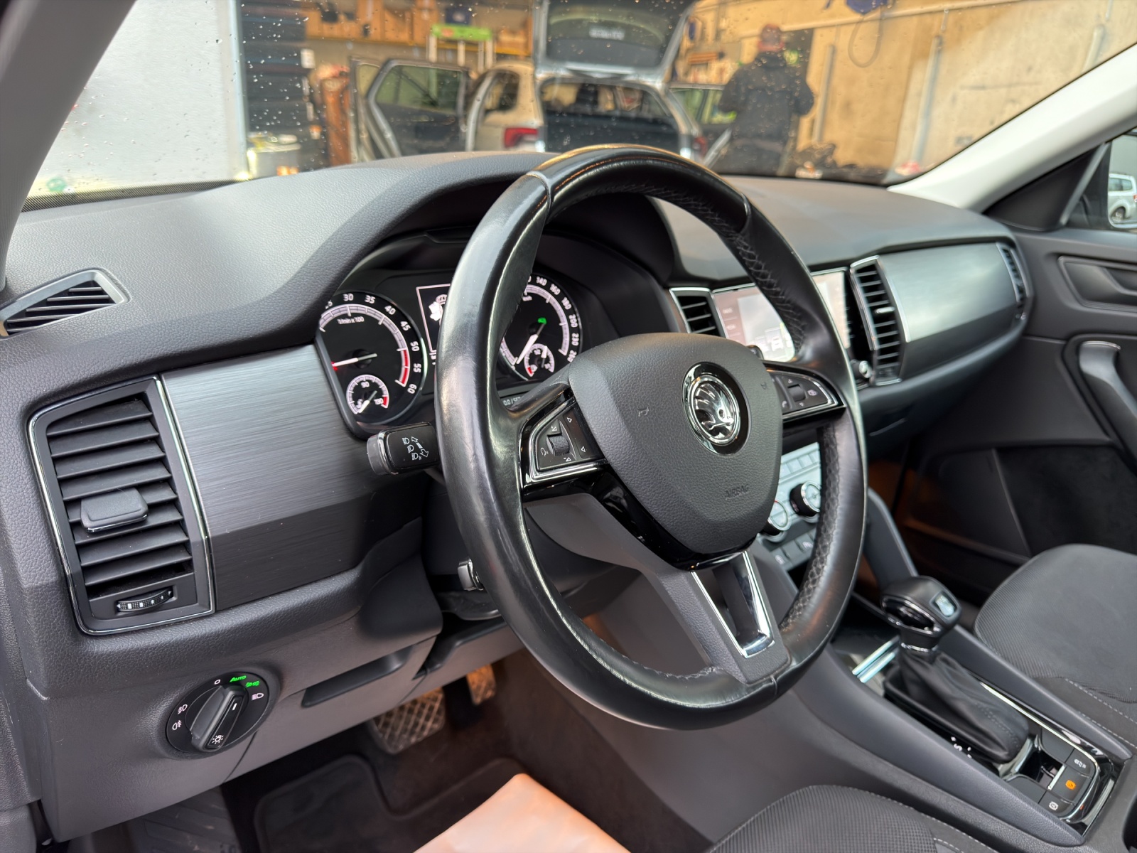SKODA Kodiaq 2.0 TDI CR Style4x4 DSG-image-25