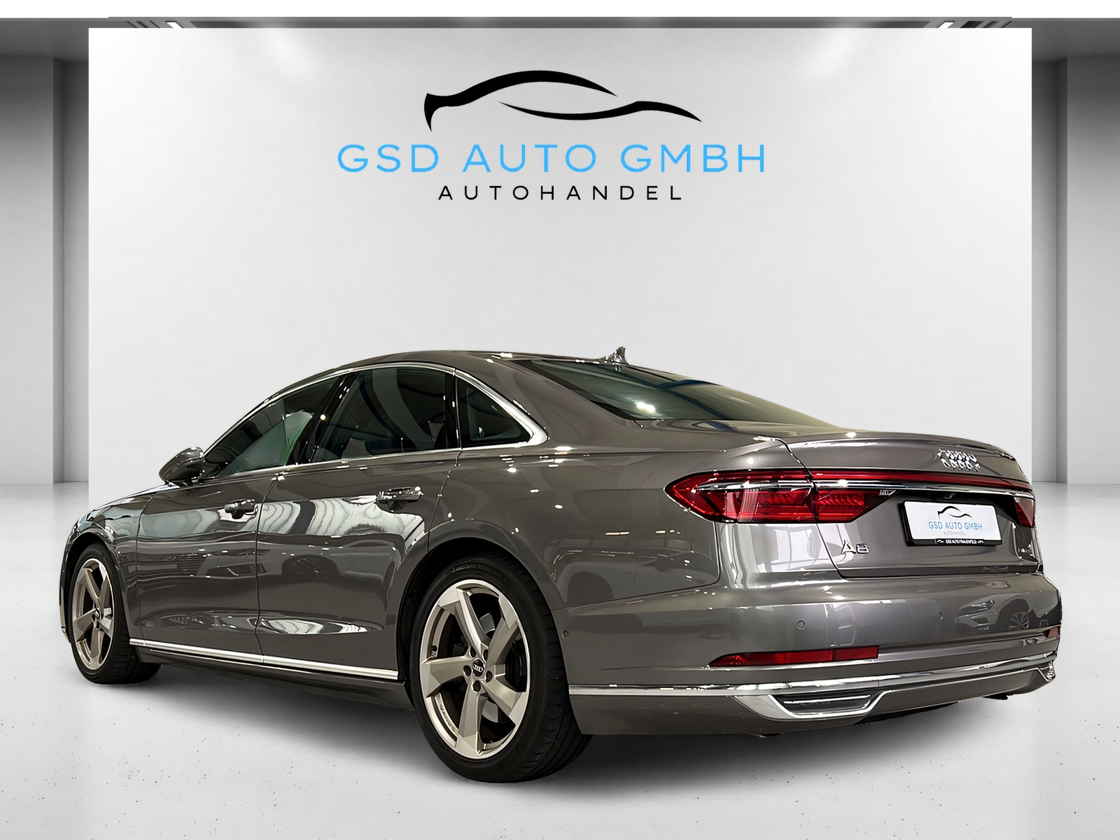 AUDI A8 55 TFSI qu**Matrix,StHz,Luftfahrwerk,Panodach,Massage**Np. CHF 167'269**-image-2