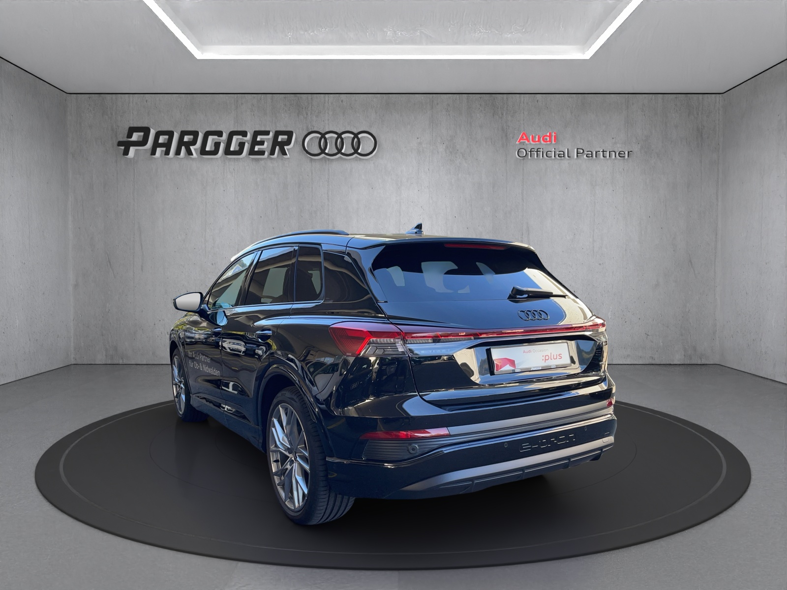 AUDI Q4 e-tron 45 Edition Swiss Ski quattro-image-4