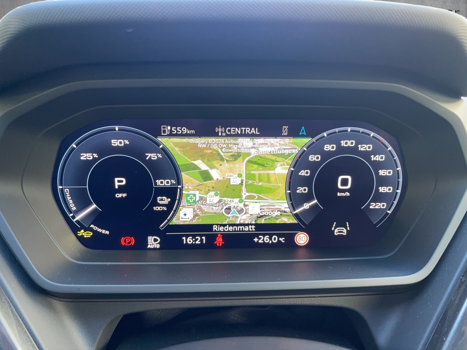 AUDI Q4 e-tron 45 Edition Swiss Ski quattro-image-10