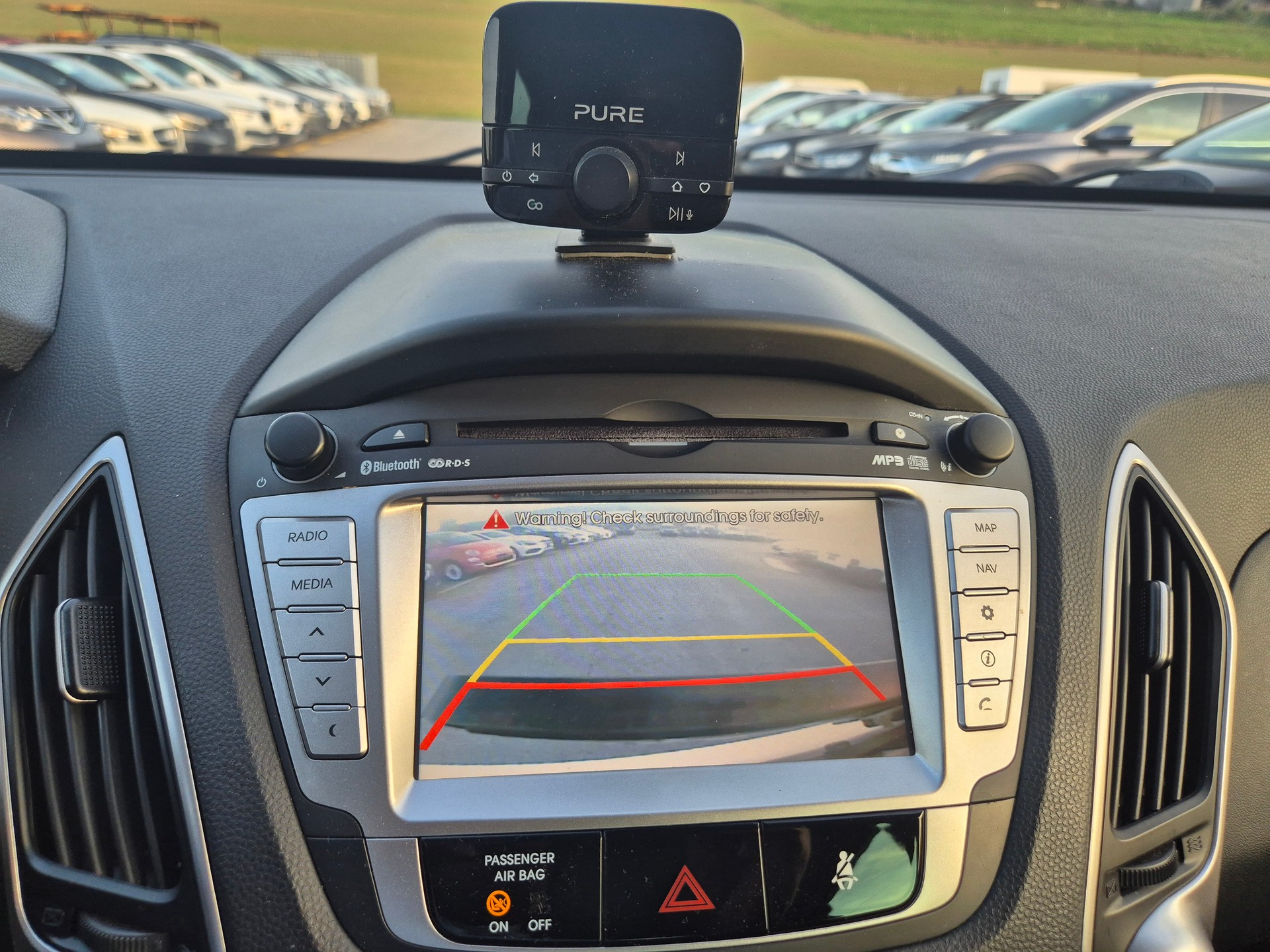 HYUNDAI iX 35 2.0 Premium 4WD Automatic-image-4