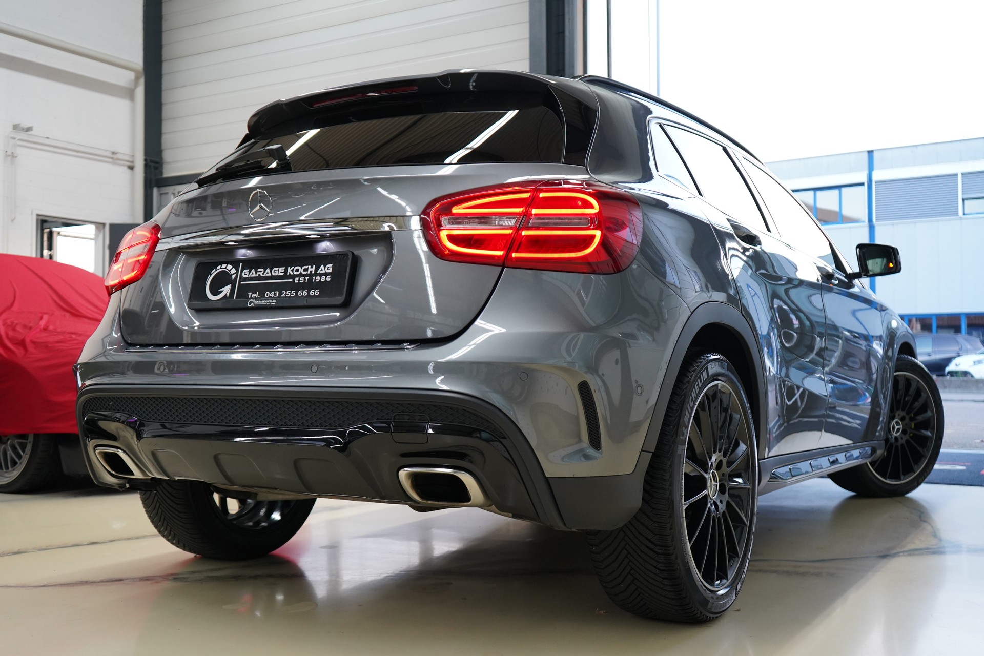 MERCEDES-BENZ GLA 250 AMG Line 4Matic 7G-DCT-image-7