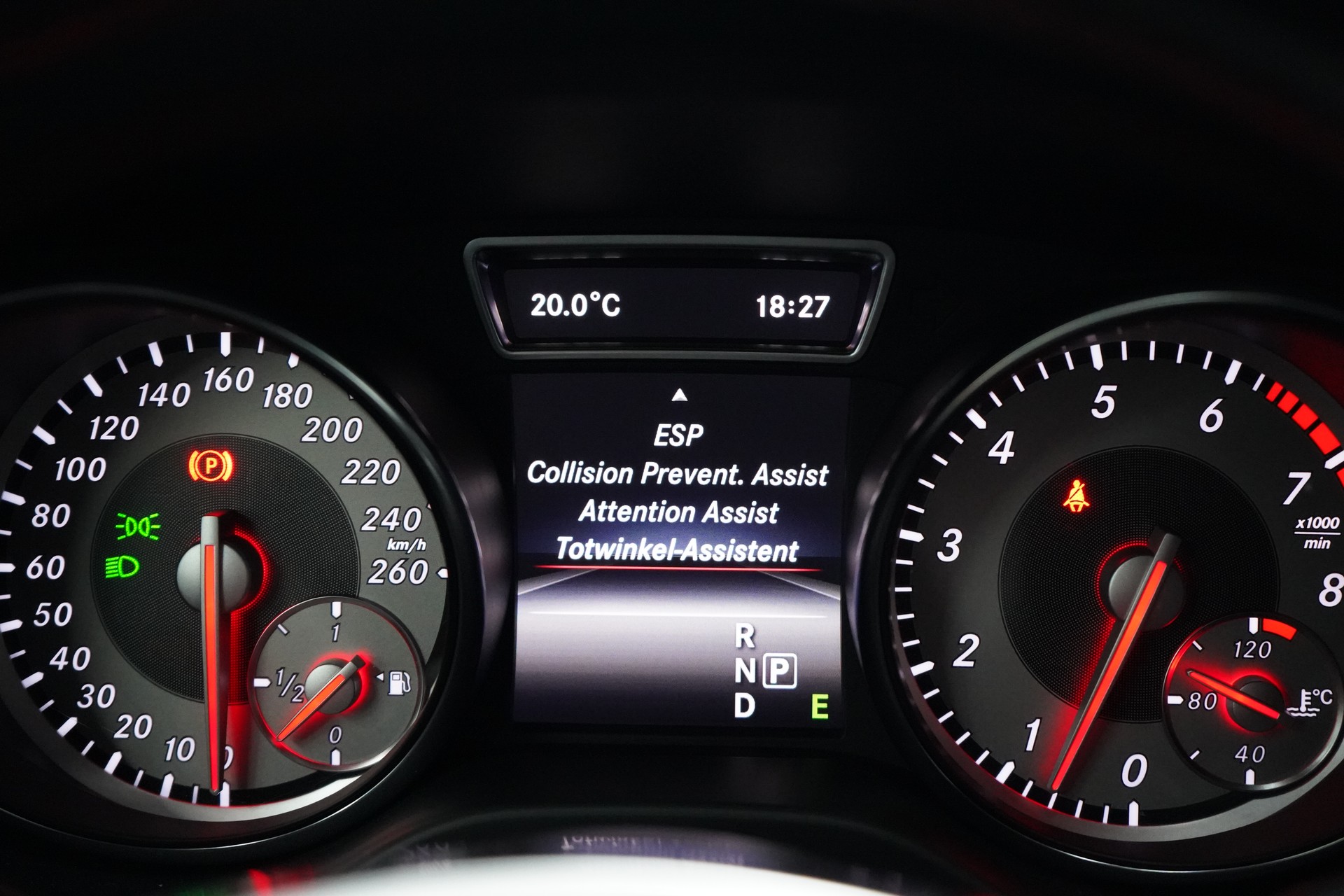 MERCEDES-BENZ GLA 250 AMG Line 4Matic 7G-DCT-image-15