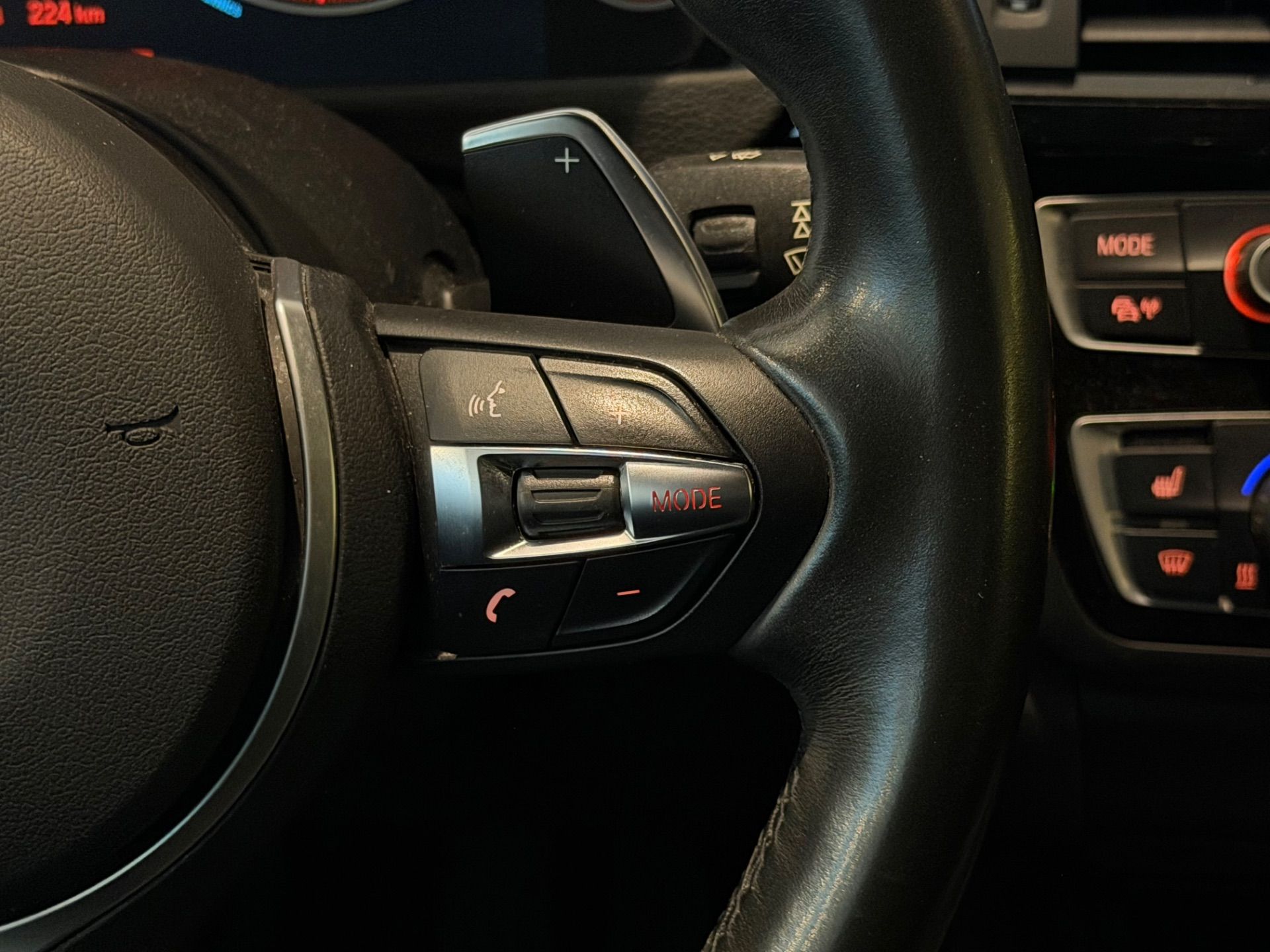 BMW 420 i M Sport Coupé Steptronic **Frisch ab MFK**-image-28