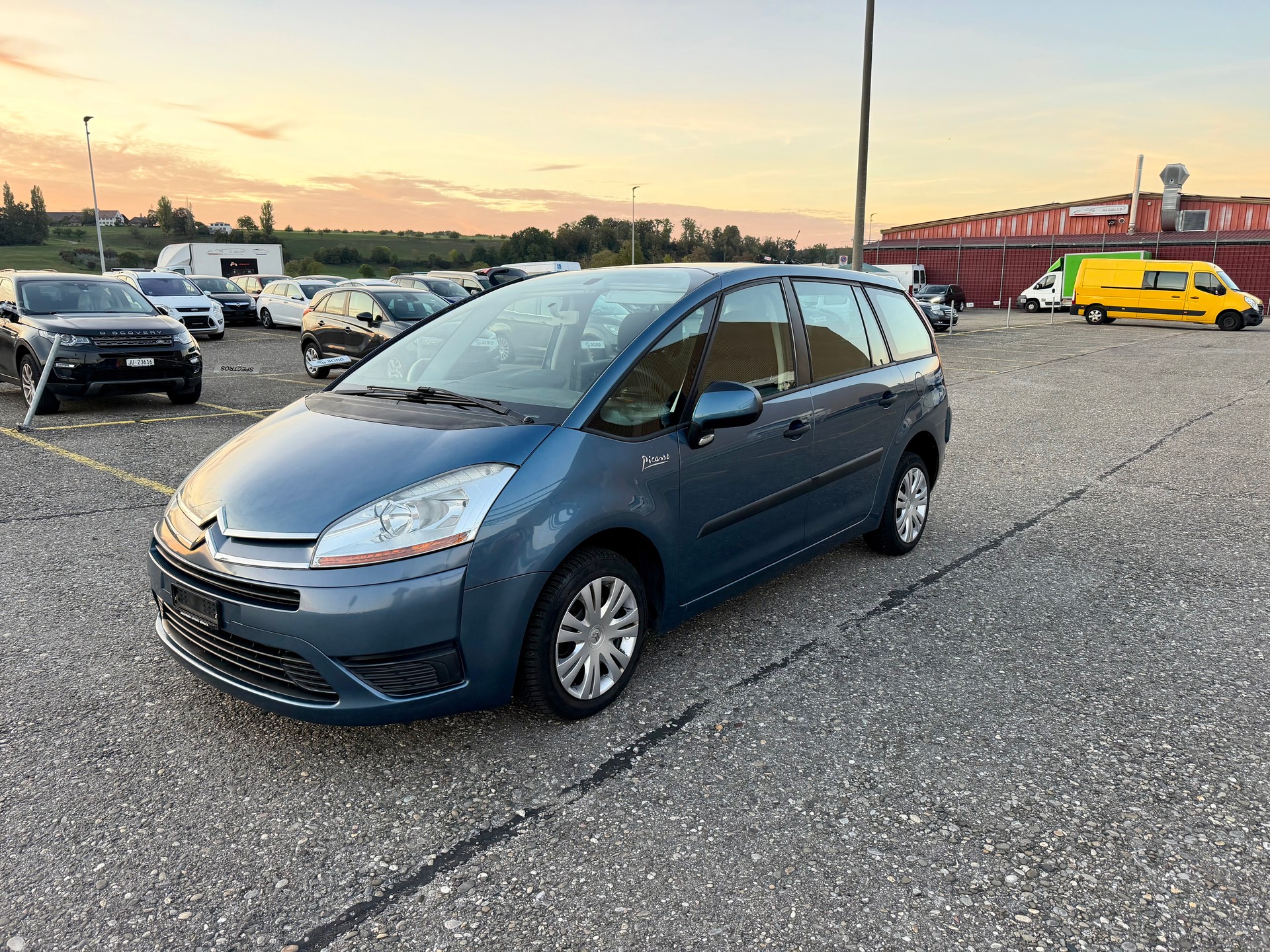 CITROEN Grand C4 Picasso 1.6i 16V Attraction-image-1