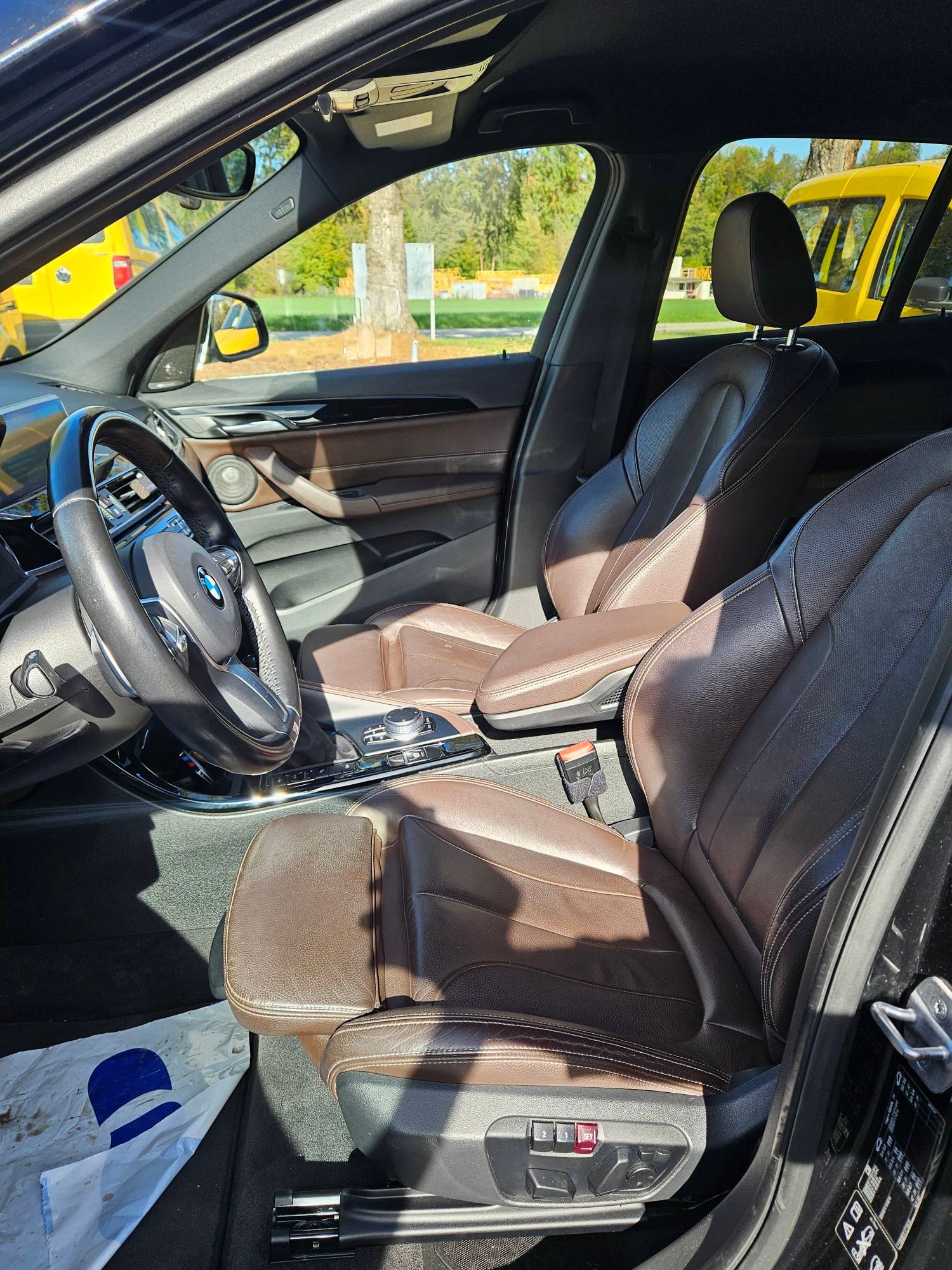 BMW X1 xDrive 20i M Sport Steptronic-image-8