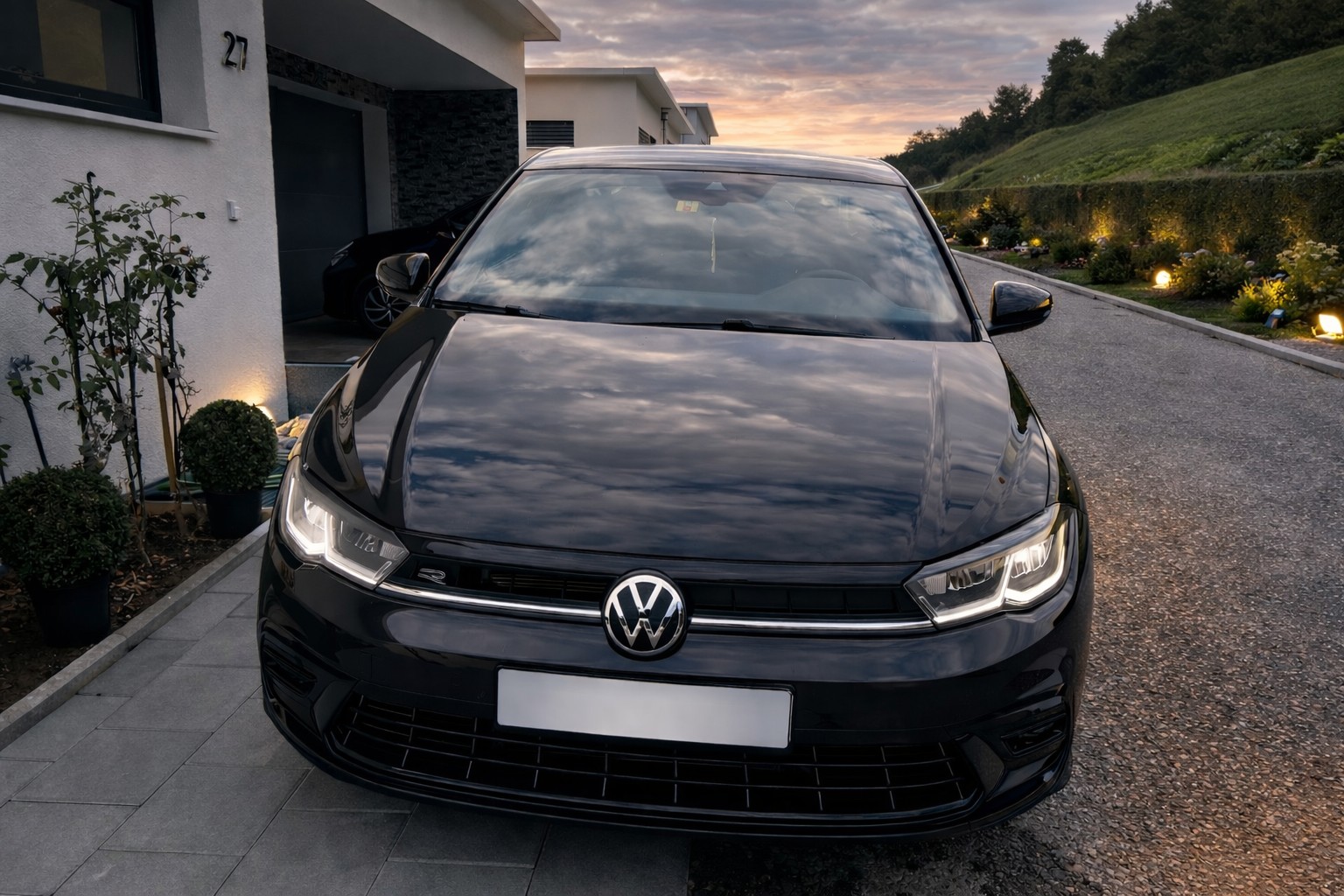 VW Polo 1.0 TSI R-Line DSG-image-1