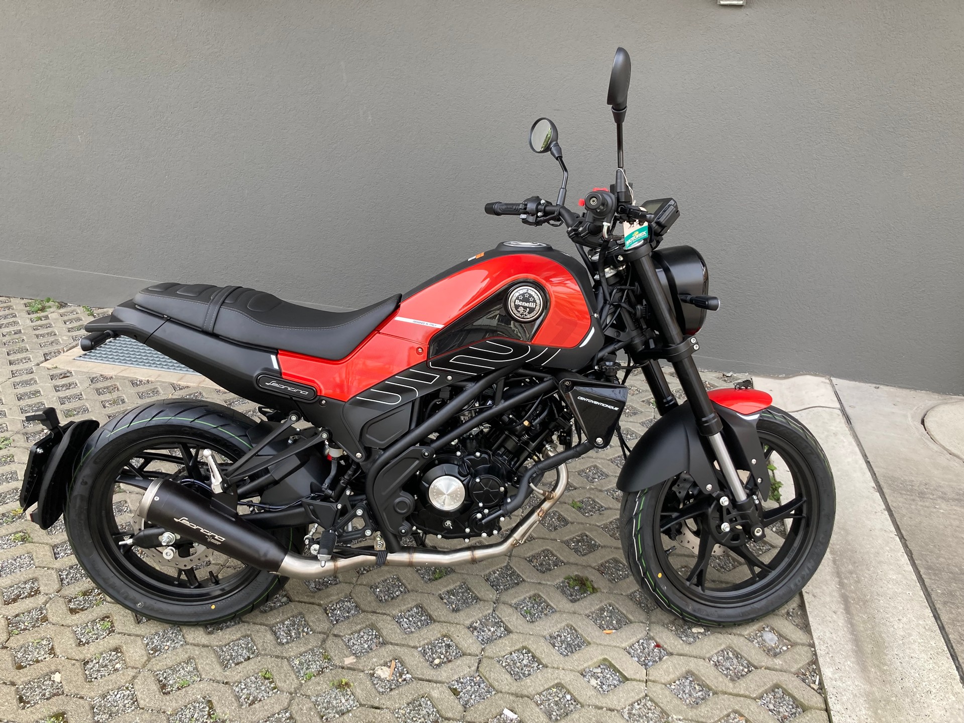 BENELLI Leoncino 125