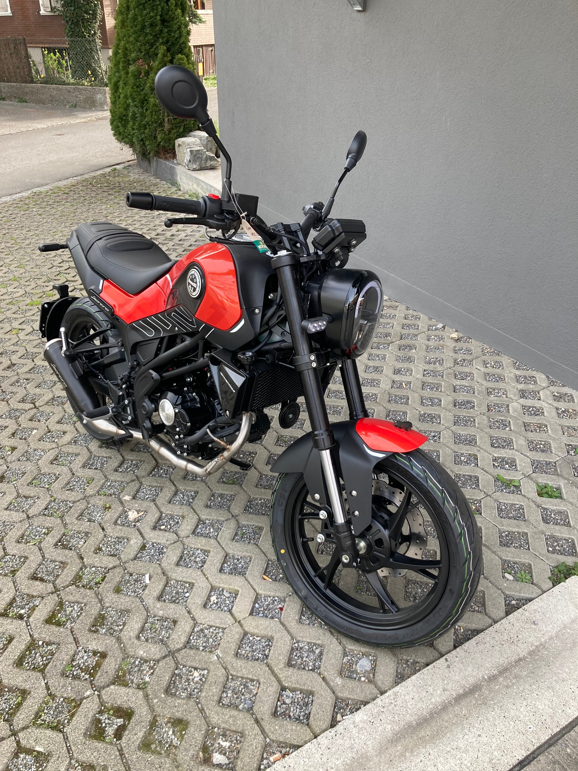BENELLI Leoncino 125-image-2