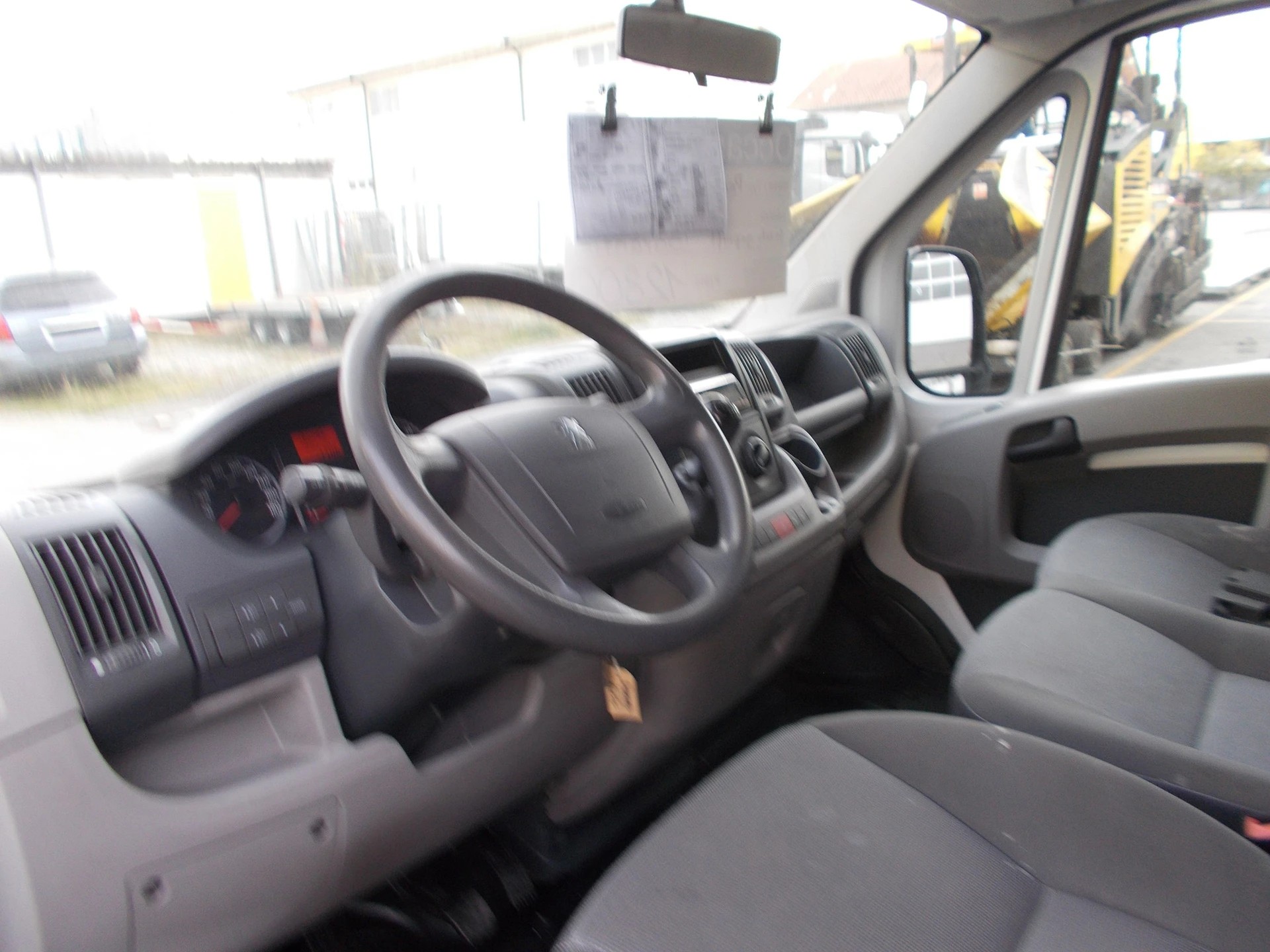 PEUGEOT Boxer 2.2 HDI-image-7