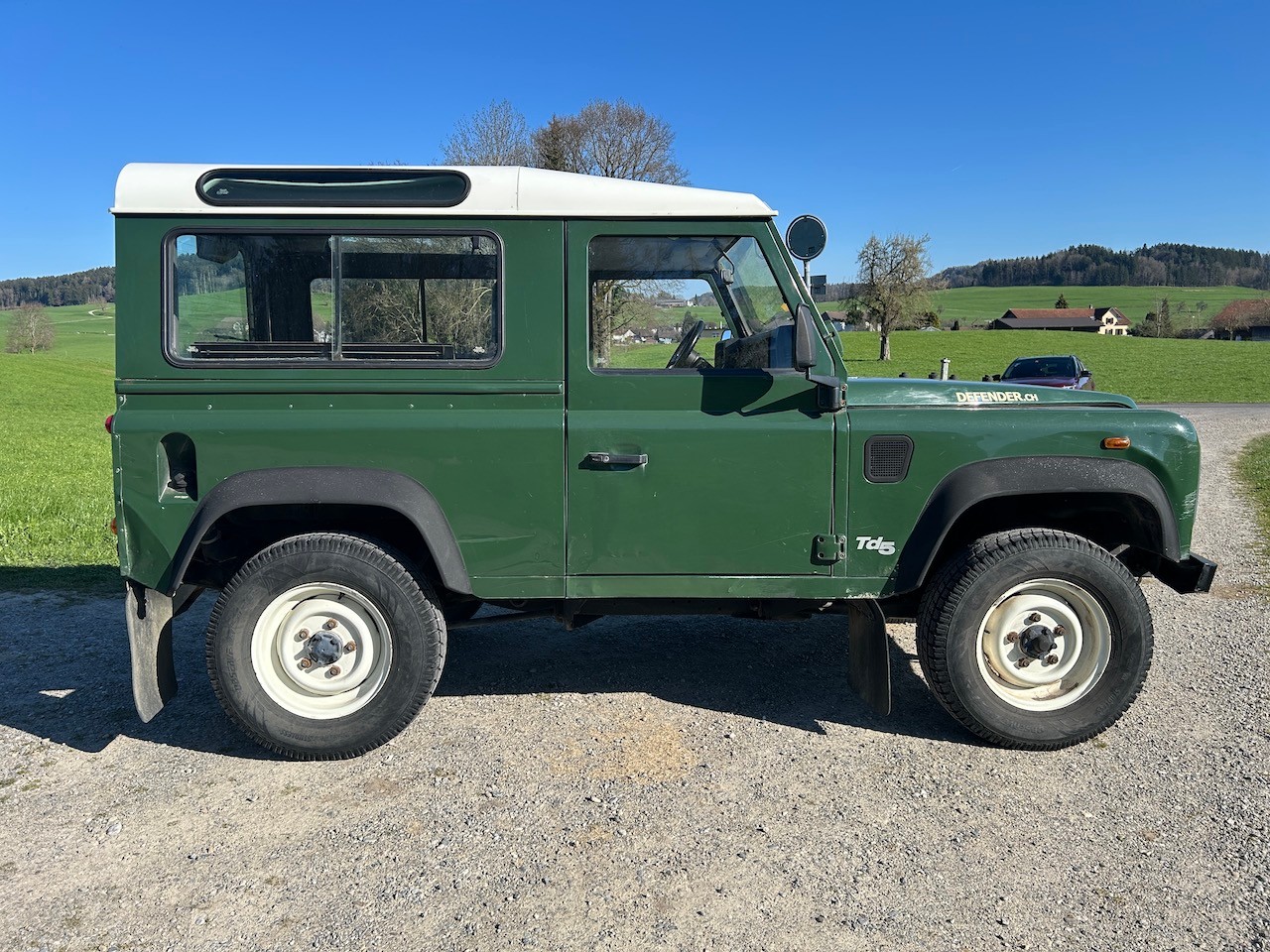 LAND ROVER Defender 90 SW 2.5 Td5-image-2
