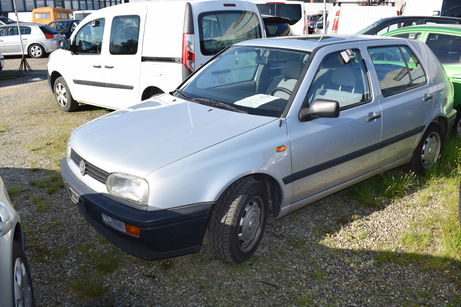 VW Golf 1800 CL-image-1