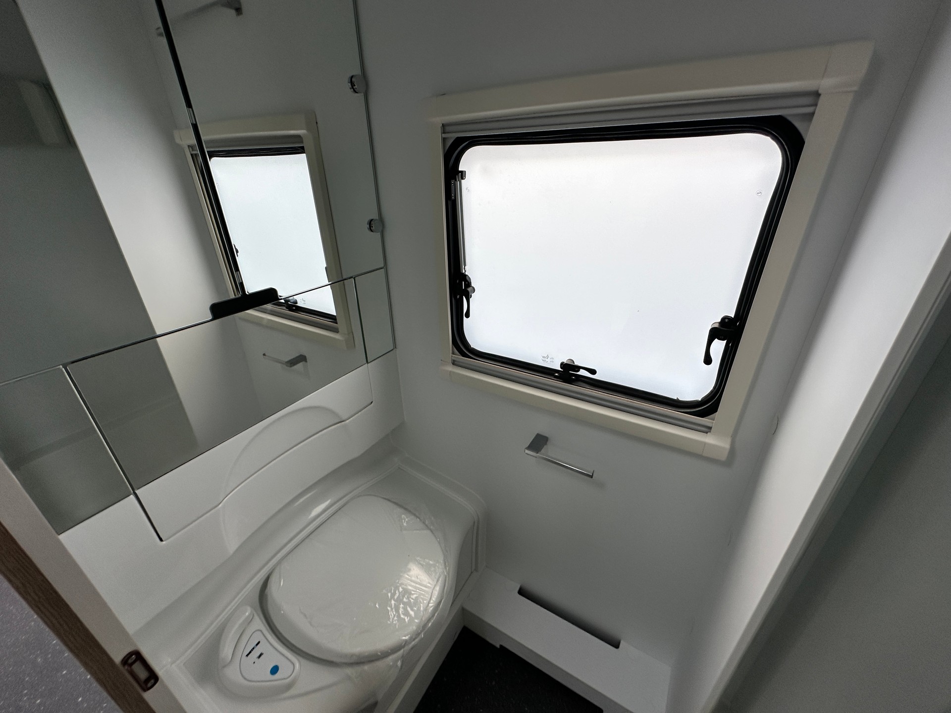 ADRIA Altea 552 PK 60Y DeLuxe-image-14