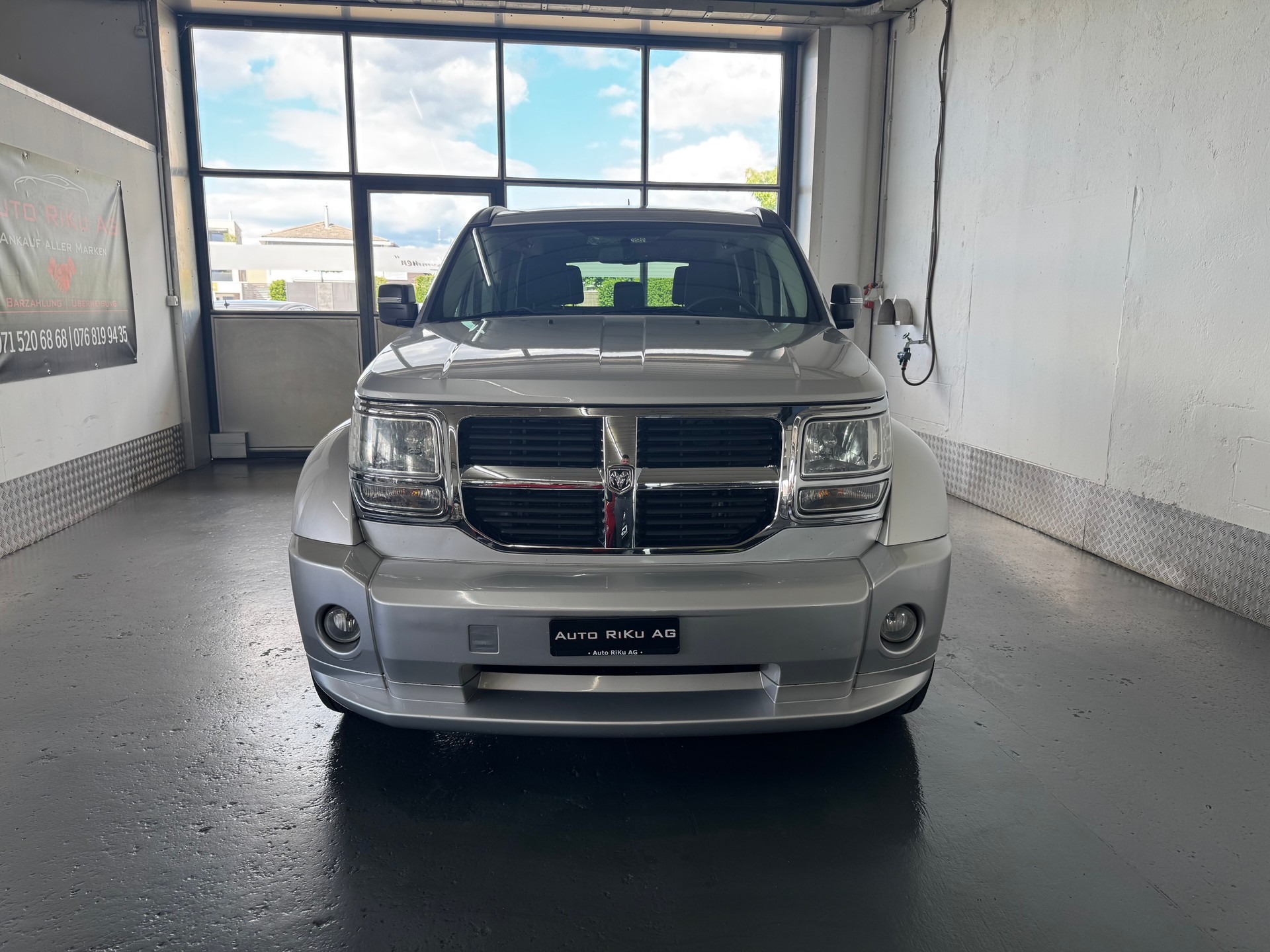 DODGE Nitro 2.8 CRD SXT-image-3