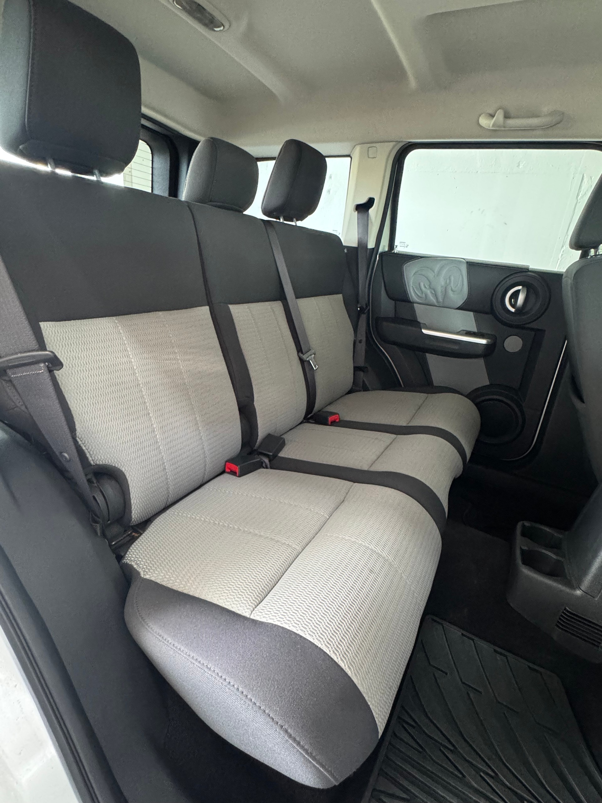 DODGE Nitro 2.8 CRD SXT-image-20
