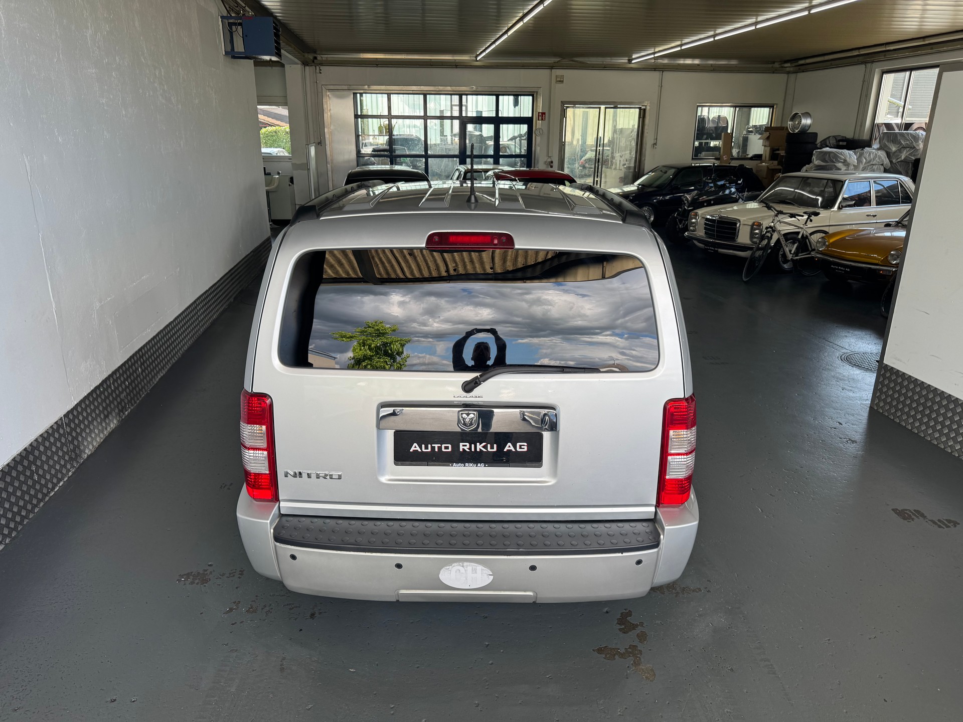 DODGE Nitro 2.8 CRD SXT-image-9