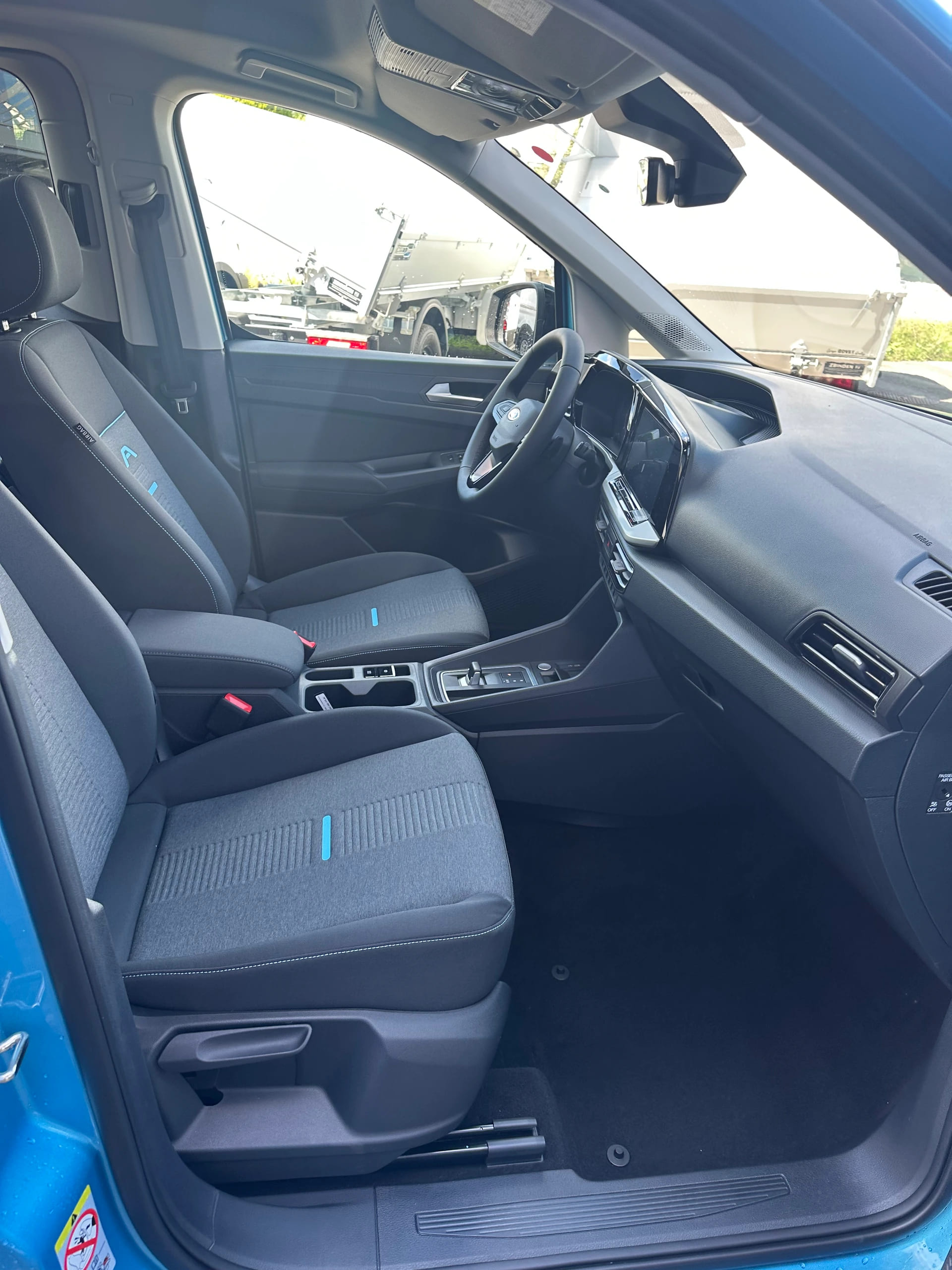 FORD TOURNEO CONNECT Grand 2.0 EcoB Active/122CV/Aut.-image-15
