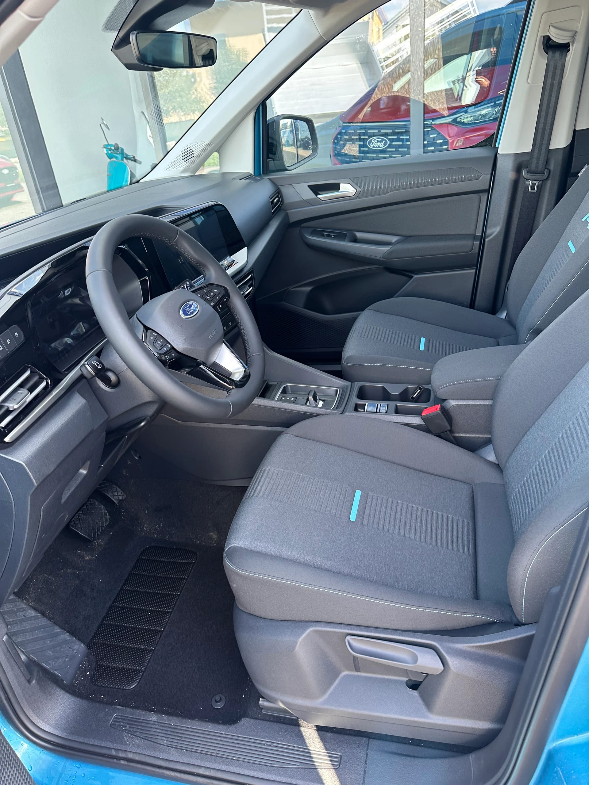 FORD TOURNEO CONNECT Grand 2.0 EcoB Active/122CV/Aut.-image-9