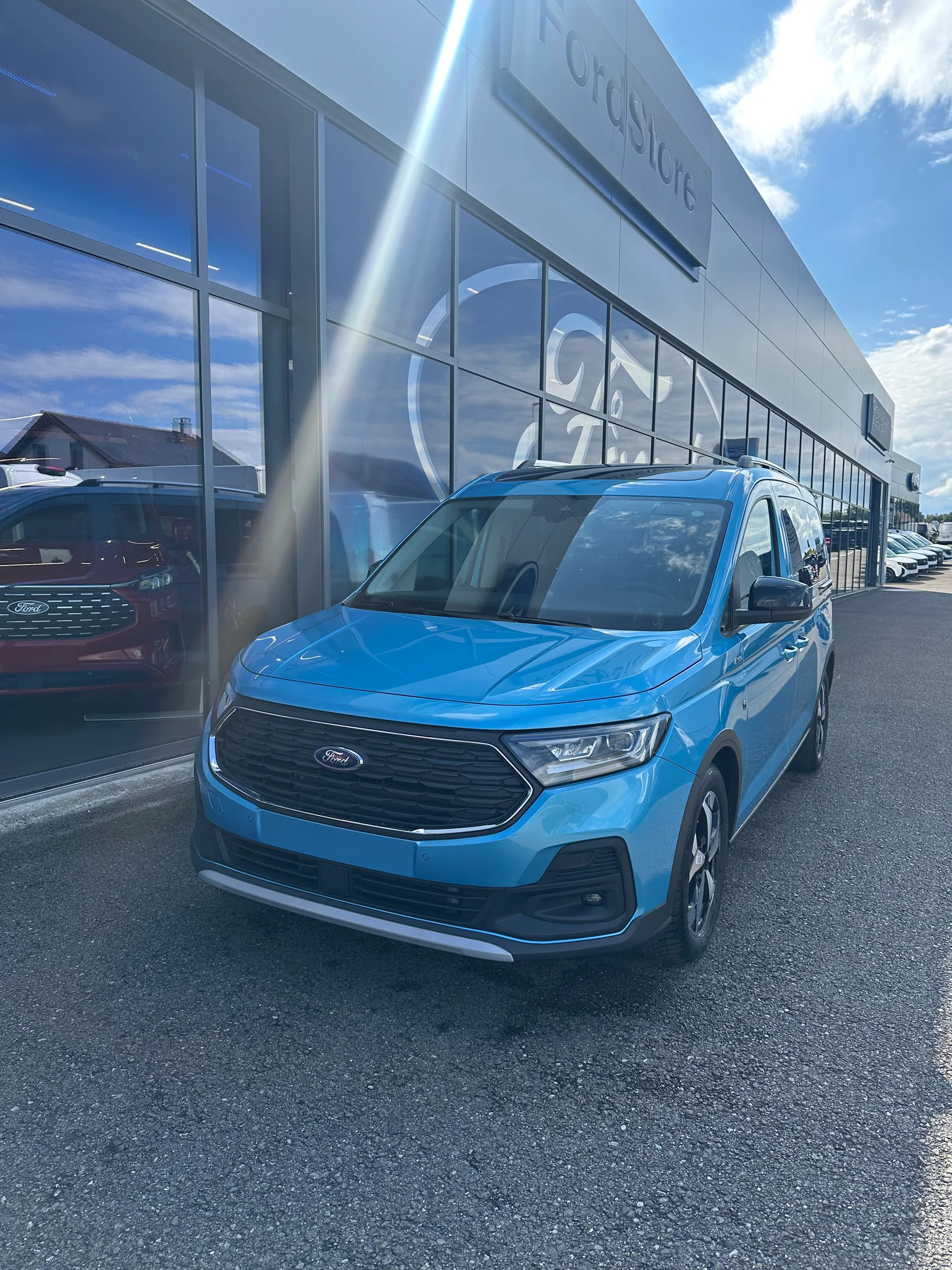 FORD TOURNEO CONNECT Grand 2.0 EcoB Active/122CV/Aut.-image-0