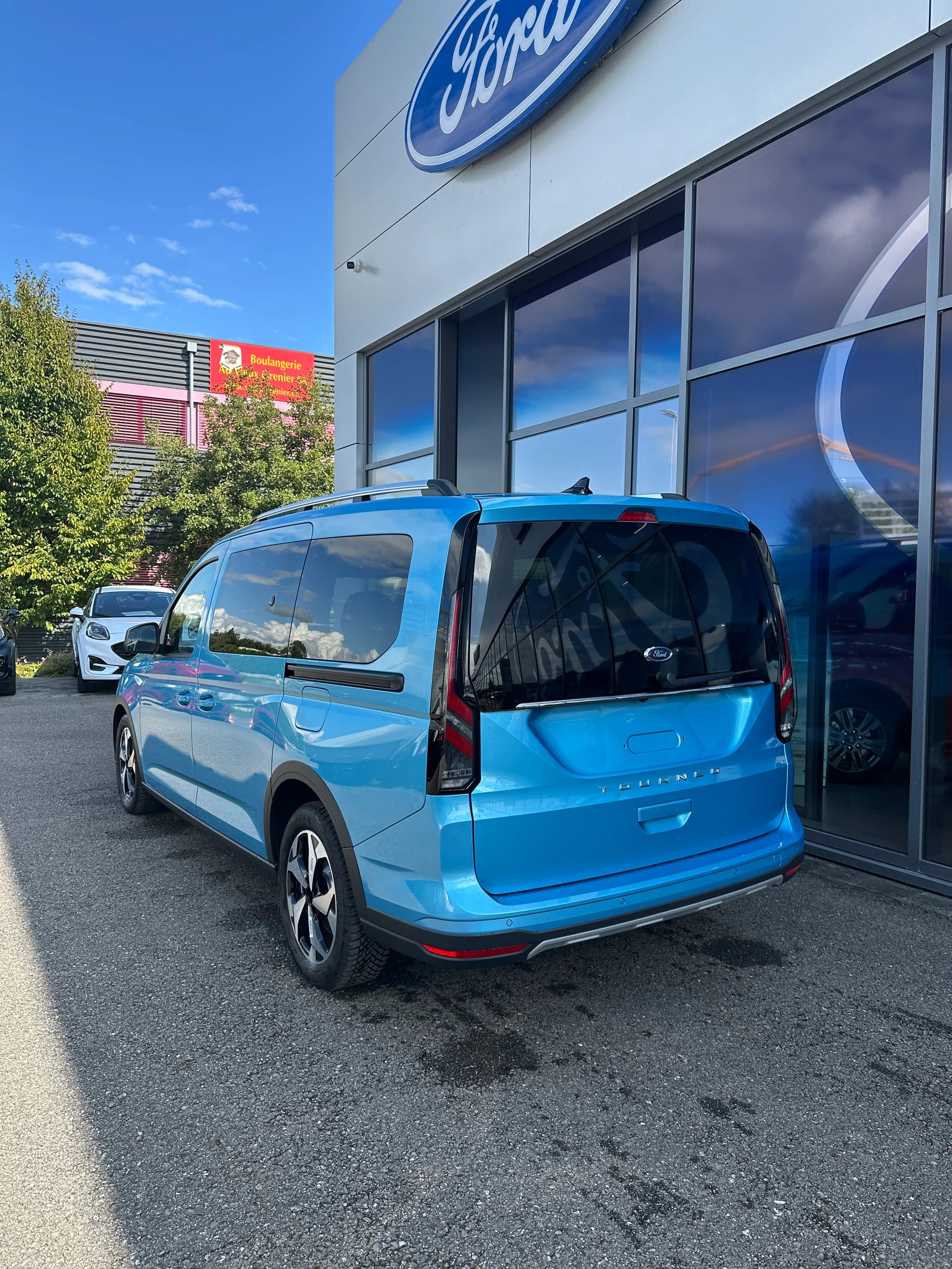 FORD TOURNEO CONNECT Grand 2.0 EcoB Active/122CV/Aut.-image-3