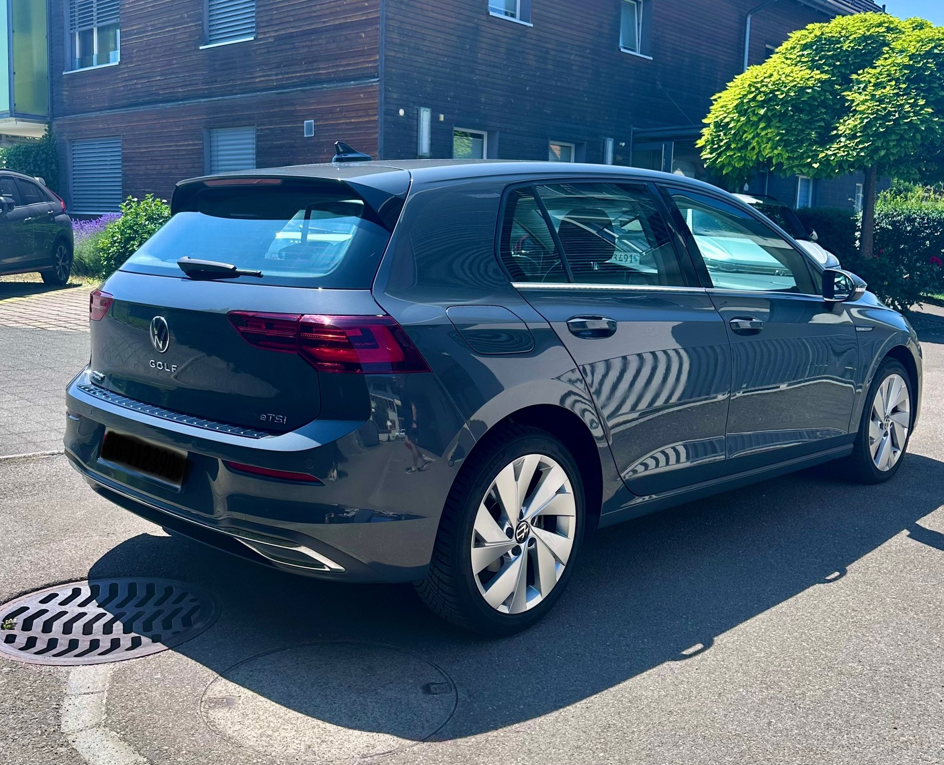 VW Golf 1.5 eTSI mHEV ACT Style DSG-image-3