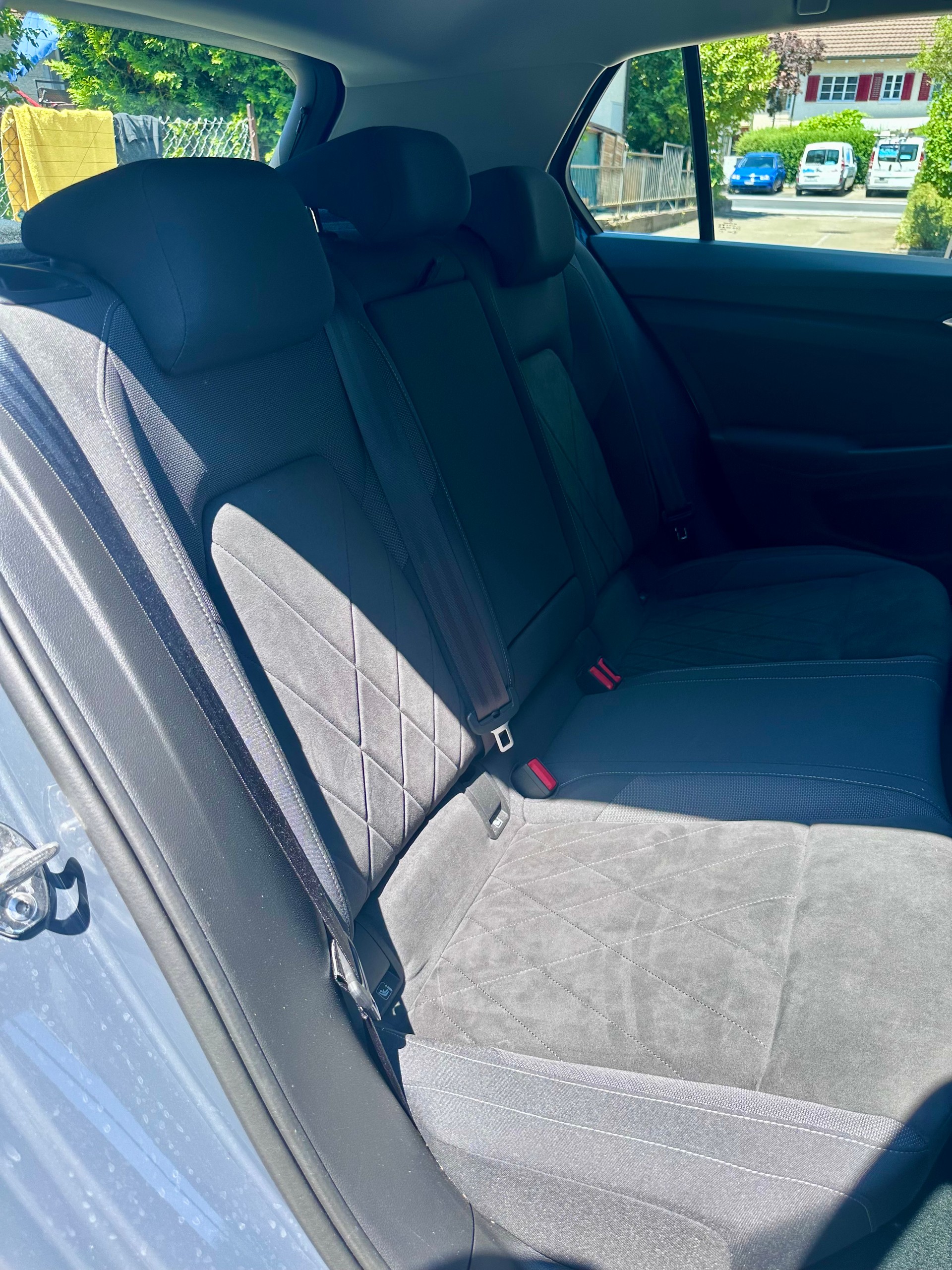 VW Golf 1.5 eTSI mHEV ACT Style DSG-image-9