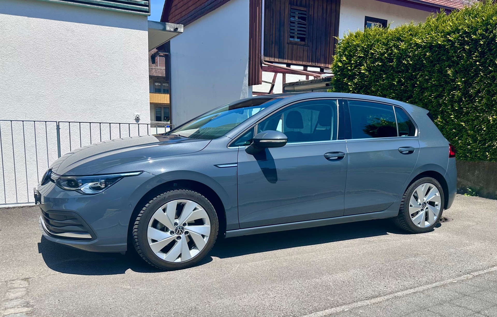 VW Golf 1.5 eTSI mHEV ACT Style DSG-image-2
