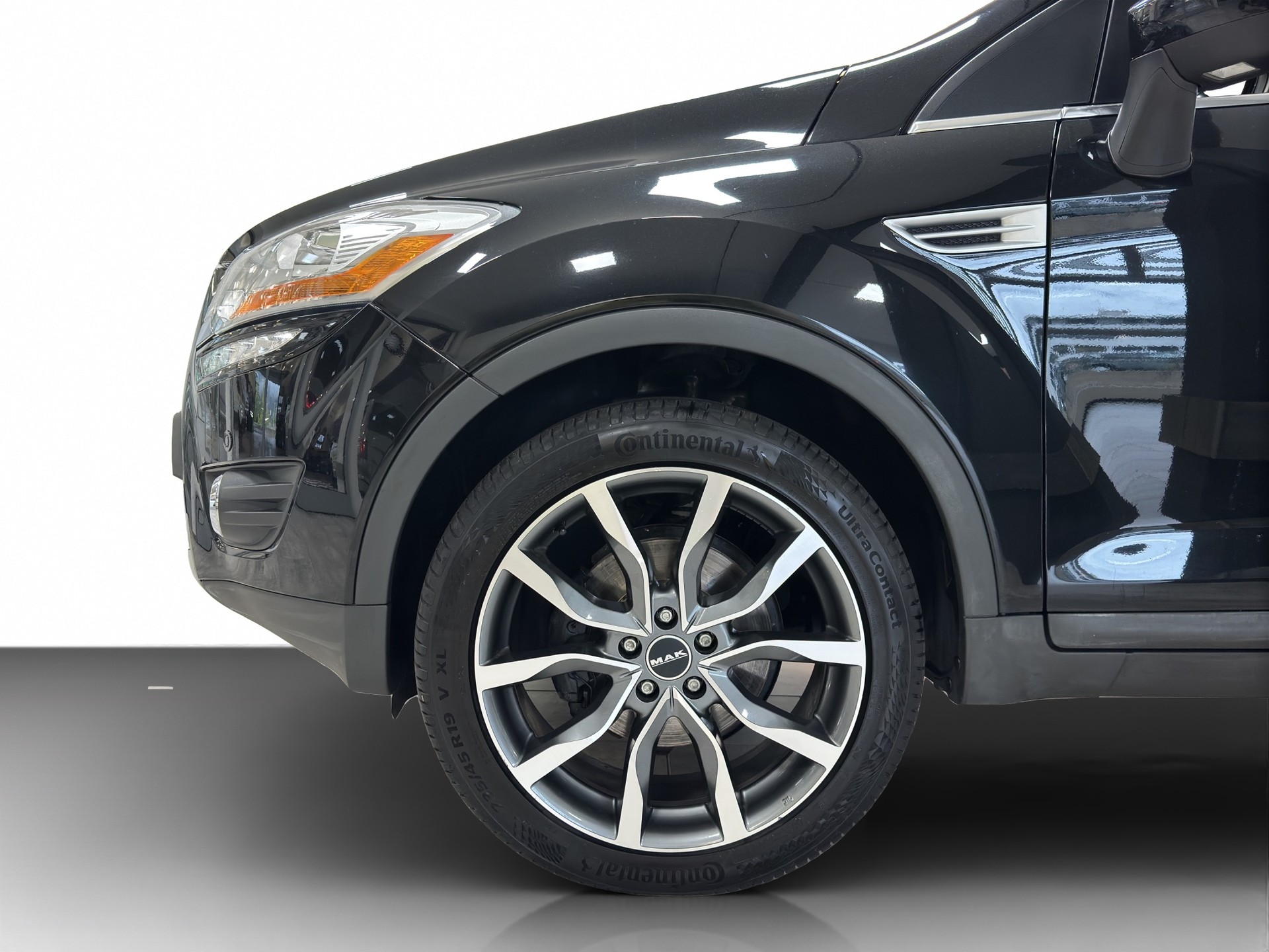 FORD Kuga 2.0 TDCi Carving 4WD PowerShift-image-1