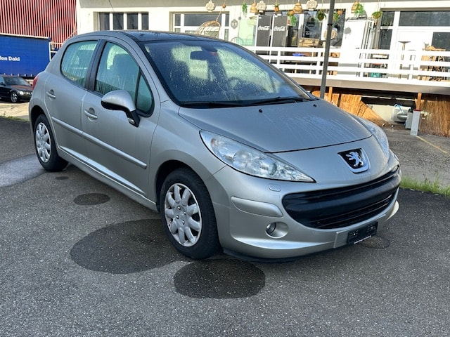 PEUGEOT 207 1.6 16V XT Premium Automatic