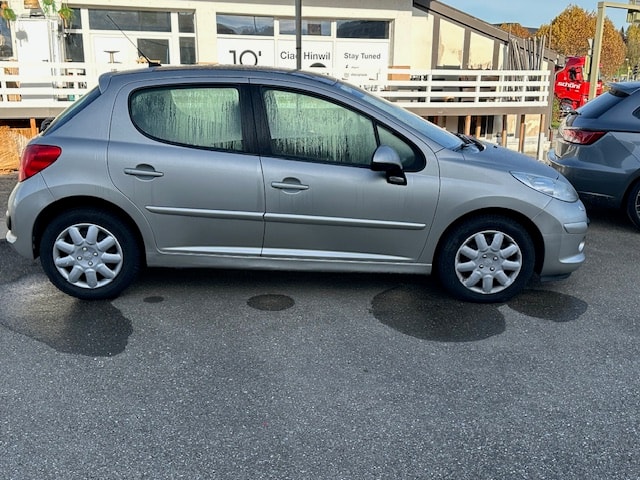 PEUGEOT 207 1.6 16V XT Premium Automatic-showroom-element-1
