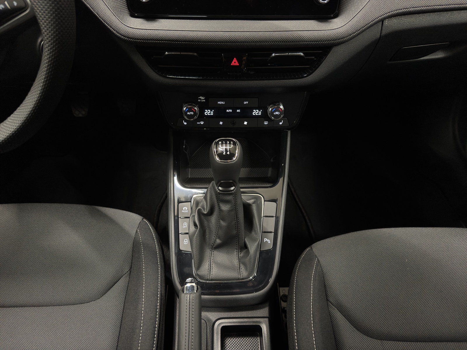SKODA Fabia 1.0 TSI Selection-image-11