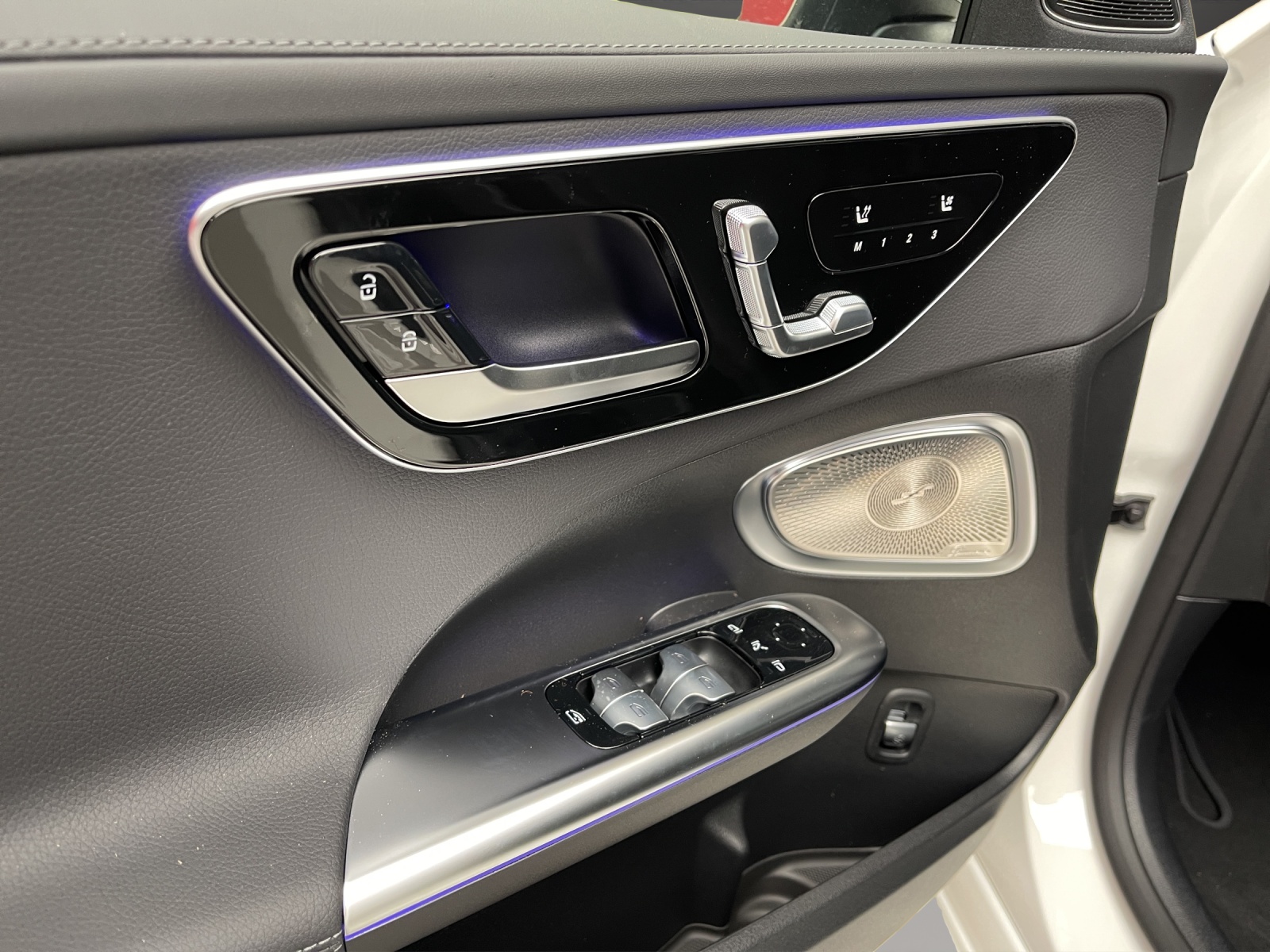 MERCEDES-BENZ C 300 T 4 Matic-image-11