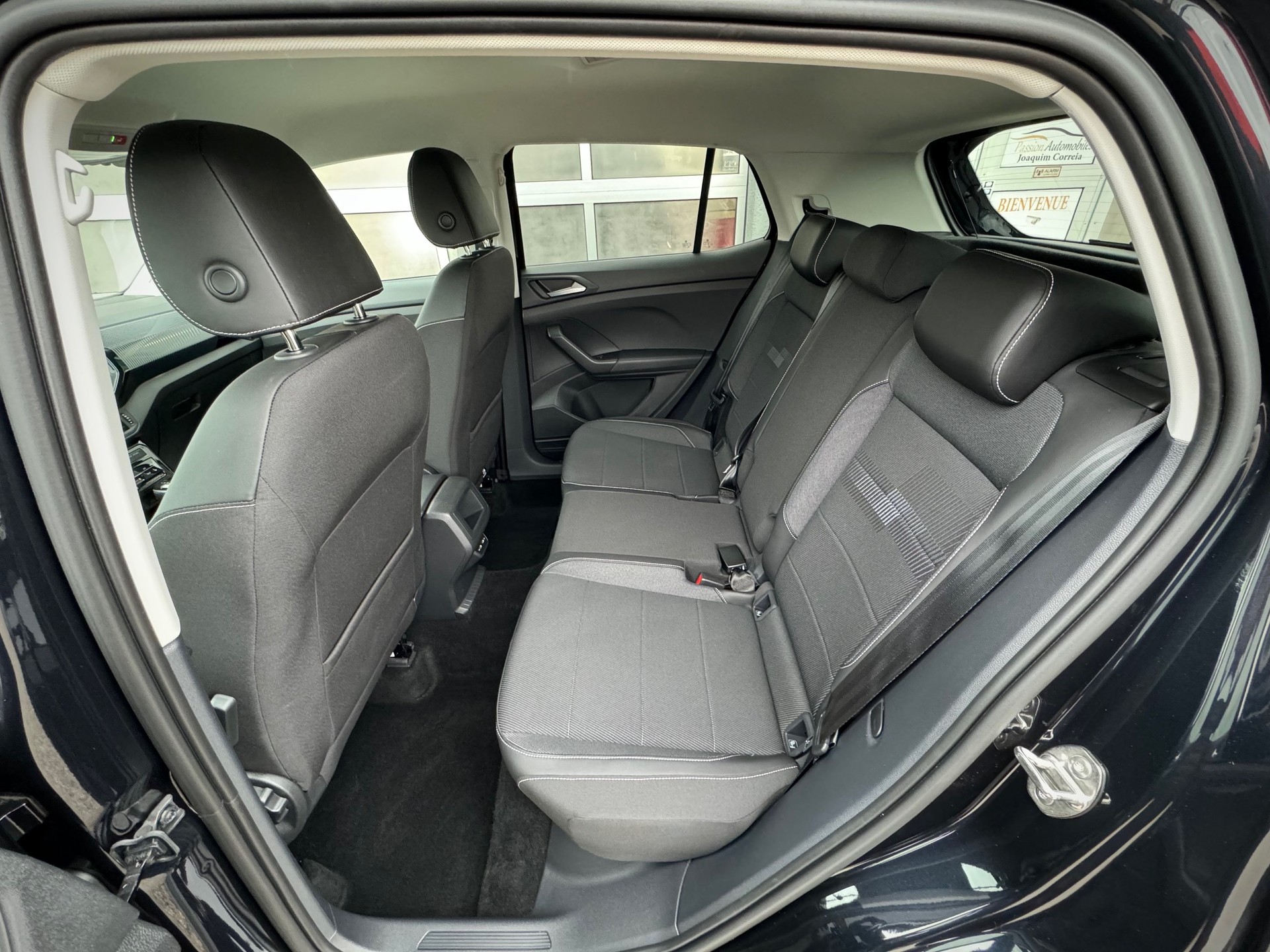 VW T-Cross 1.5 TSI EVO ACT Style Selection DSG - Garantie d'usine jusqu'au 13.03.2027 ou 100'000 Km - Véhicule Suisse (CH)-image-6