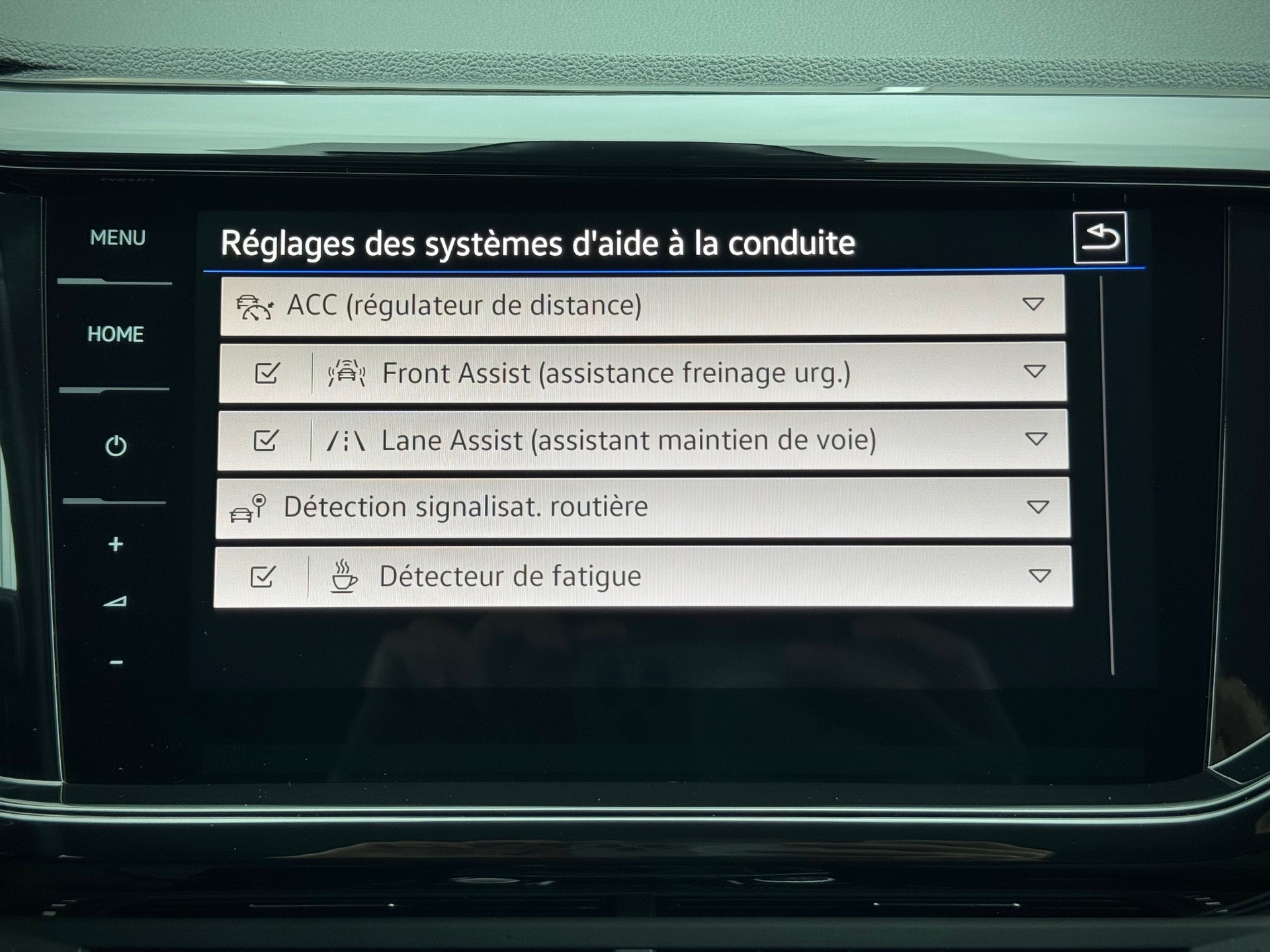 VW T-Cross 1.5 TSI EVO ACT Style Selection DSG - Garantie d'usine jusqu'au 13.03.2027 ou 100'000 Km - Véhicule Suisse (CH)-image-11