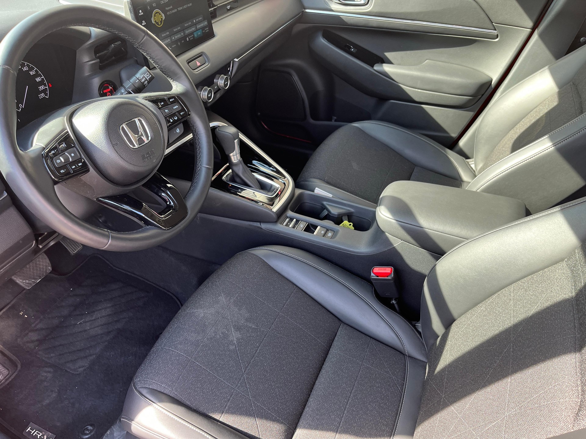 HONDA HR-V 1.5 i-MMD Advance-image-8