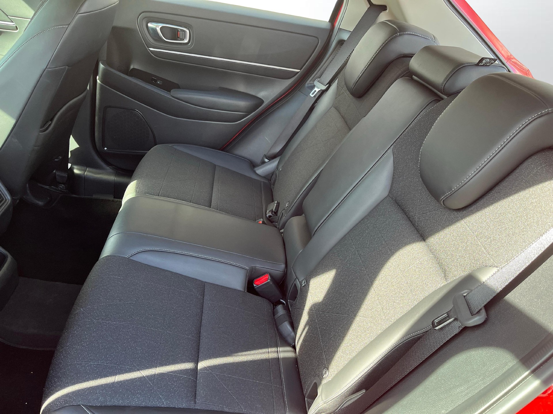 HONDA HR-V 1.5 i-MMD Advance-image-10