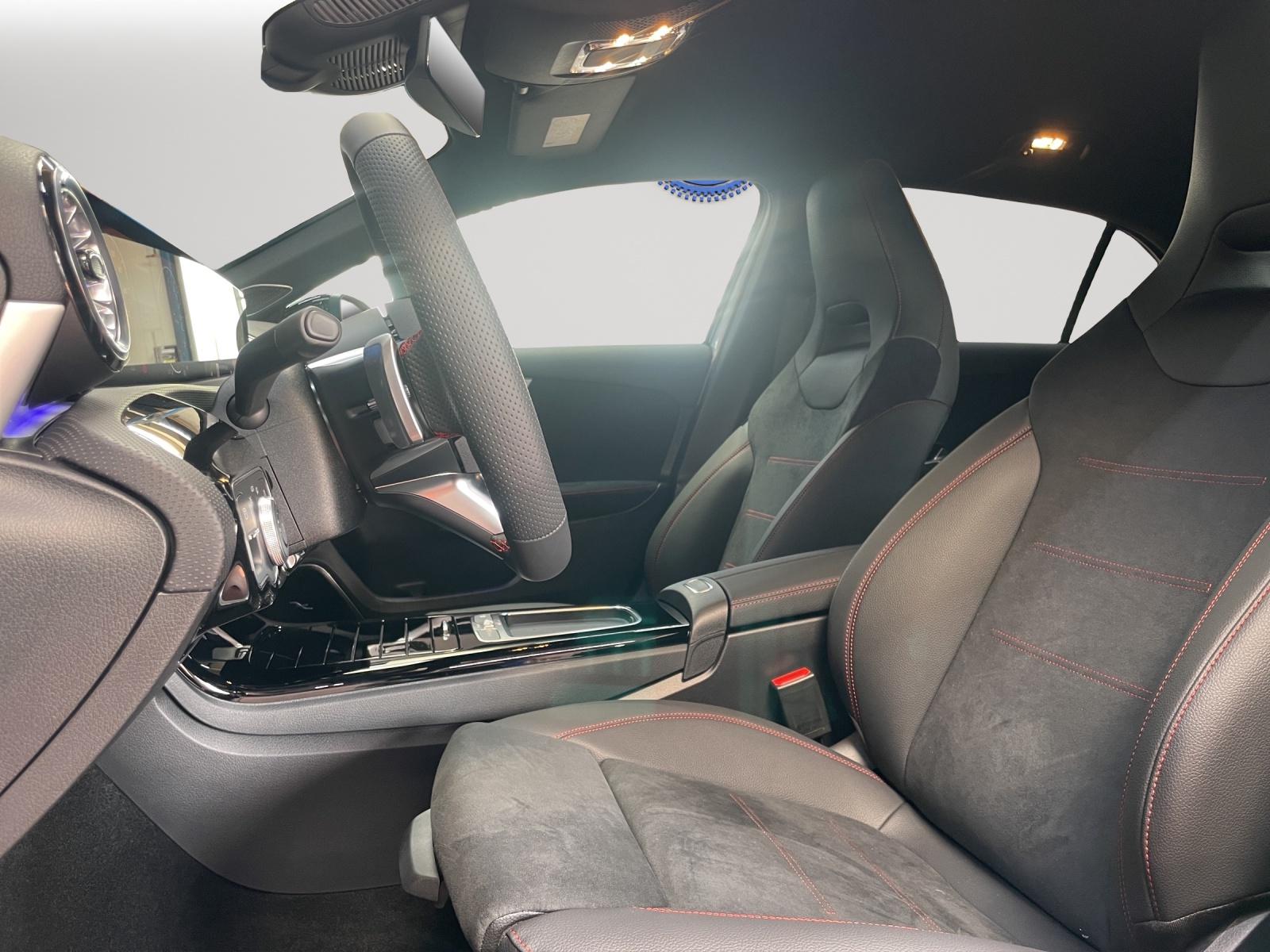 MERCEDES-BENZ A 250 e EQ Star AMG Line-image-3