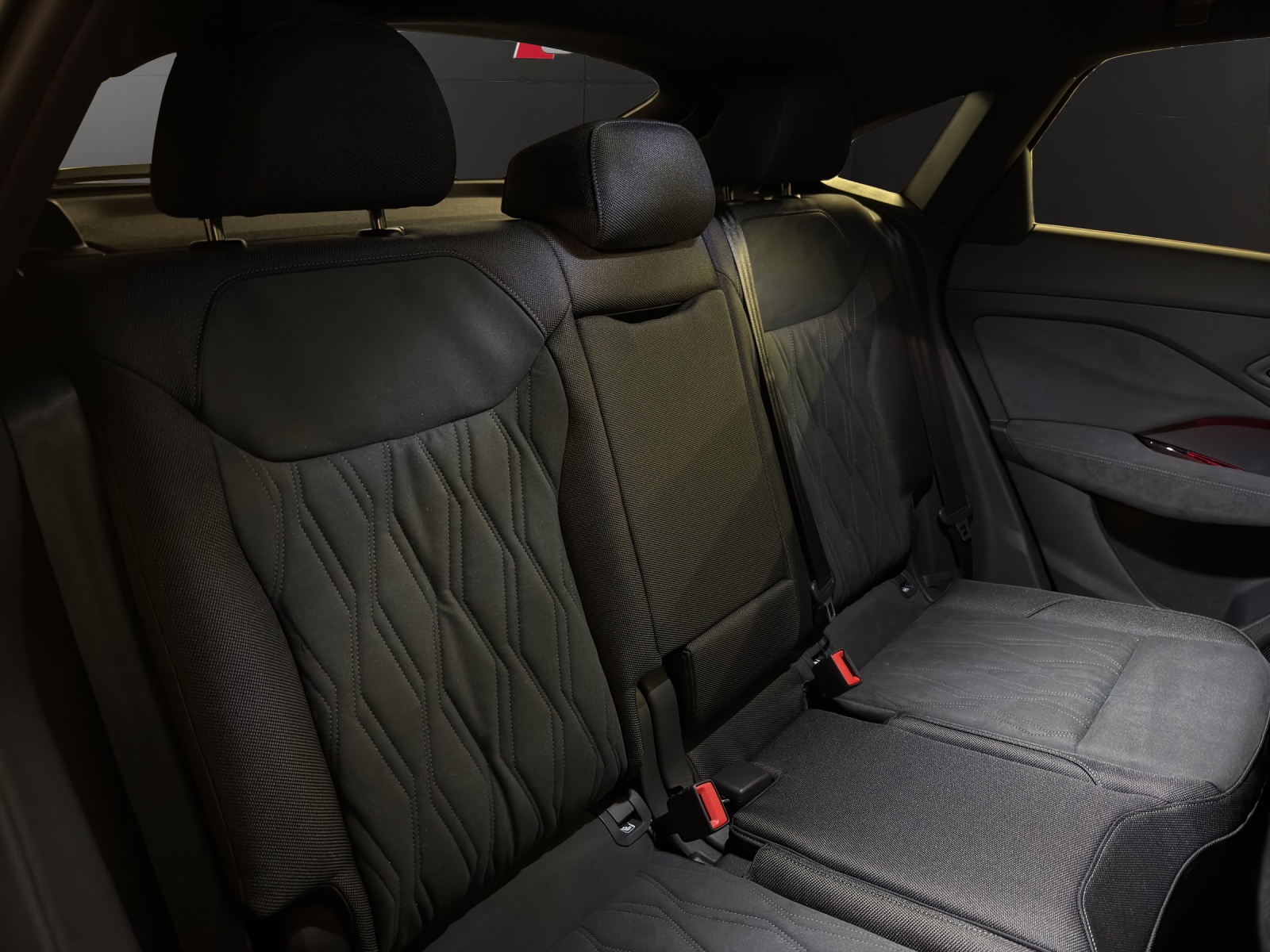 AUDI Q3 Sportback 110 kW TFSI S tronic-image-15