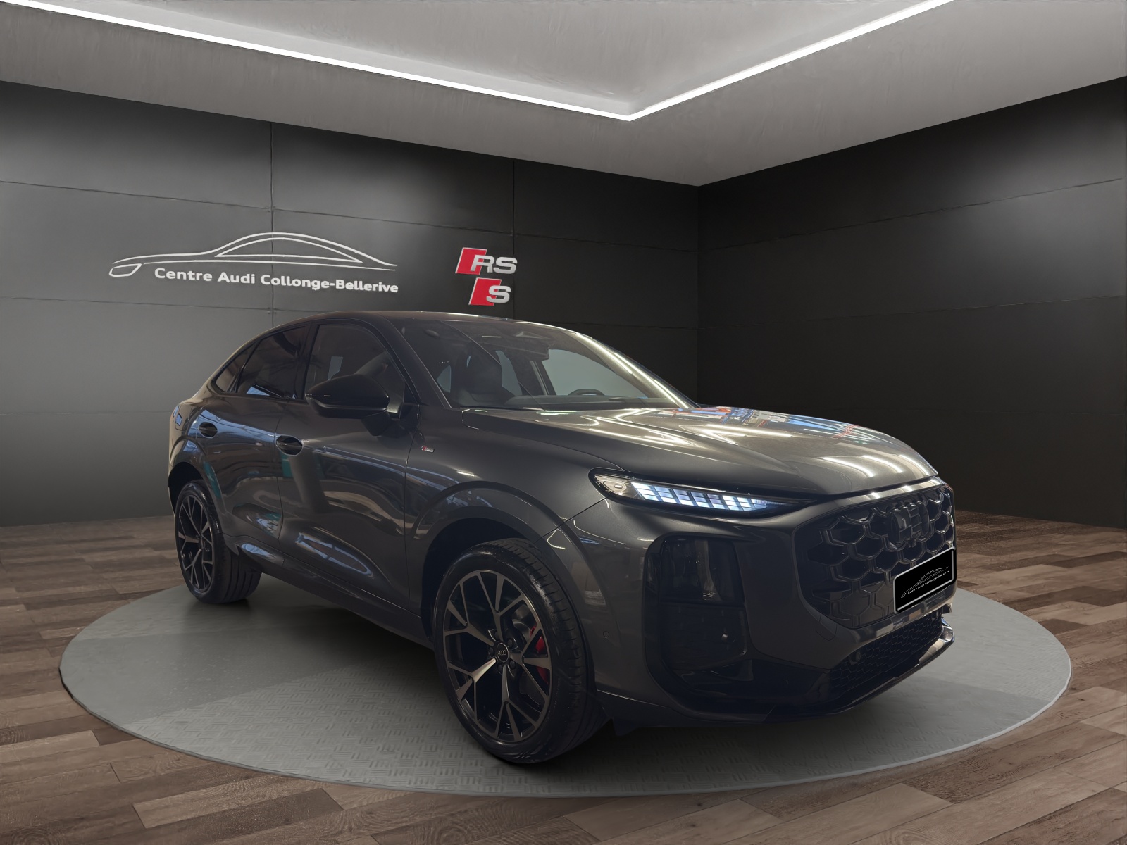 AUDI Q3 Sportback 110 kW TFSI S tronic-image-6