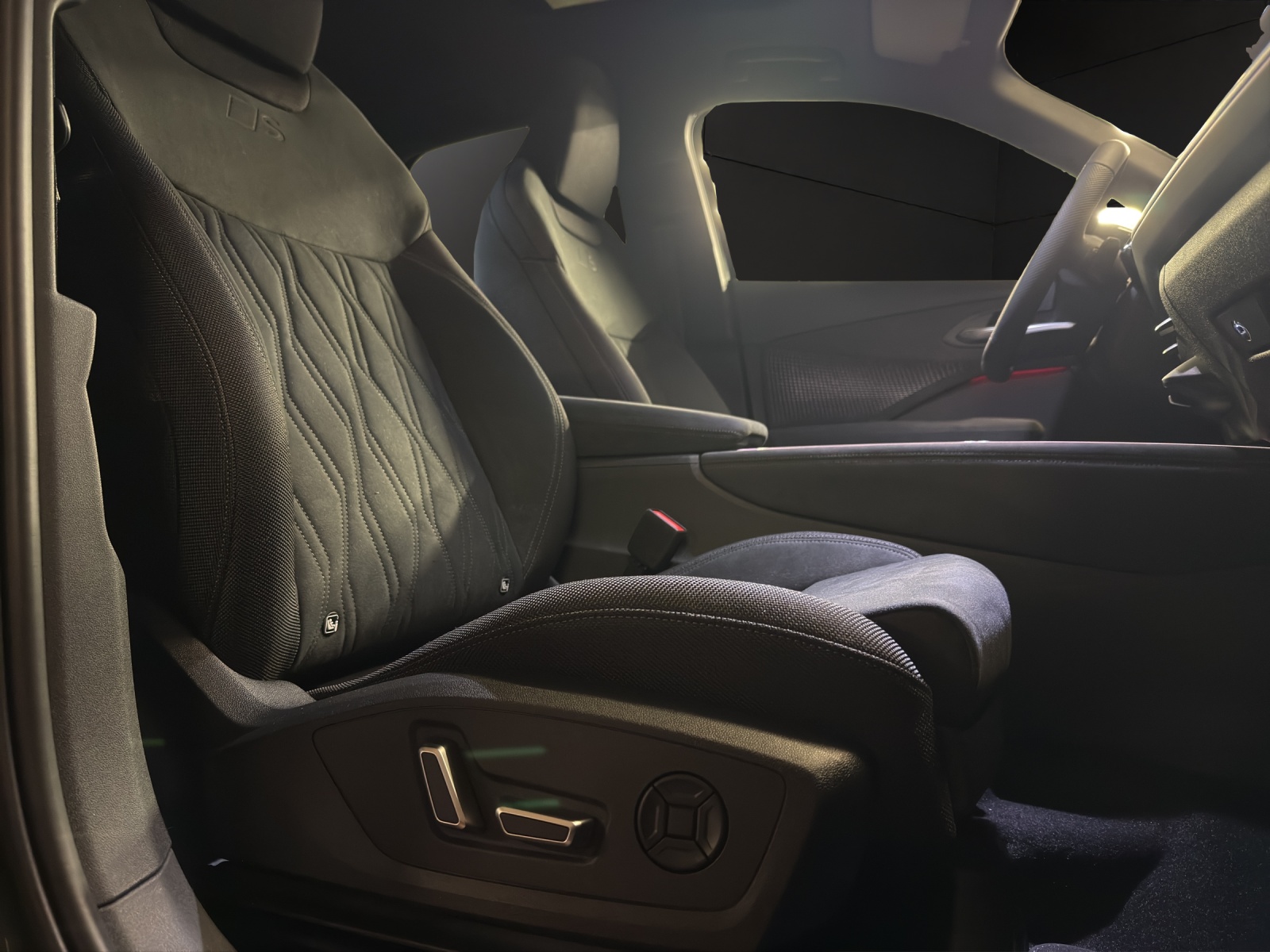 AUDI Q3 Sportback 110 kW TFSI S tronic-image-14