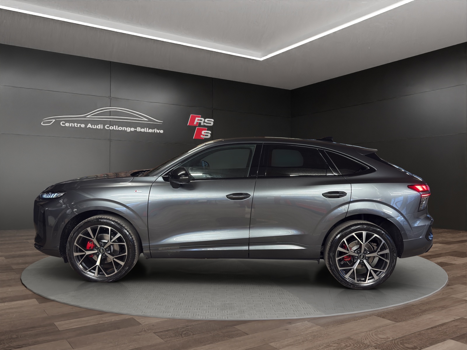 AUDI Q3 Sportback 110 kW TFSI S tronic-showroom-element-2