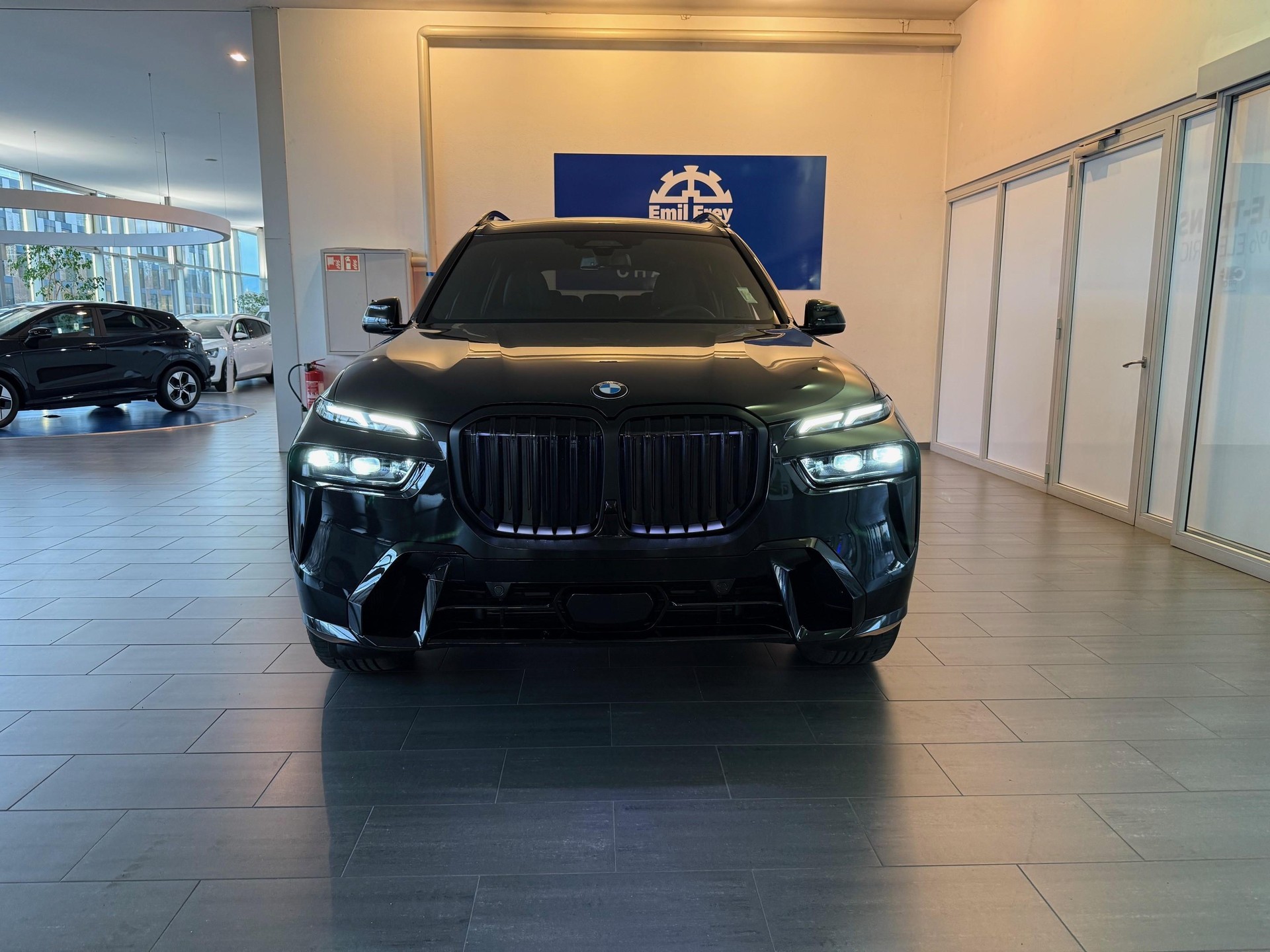 BMW X7 40d xDrive Kit Sport M-image-1