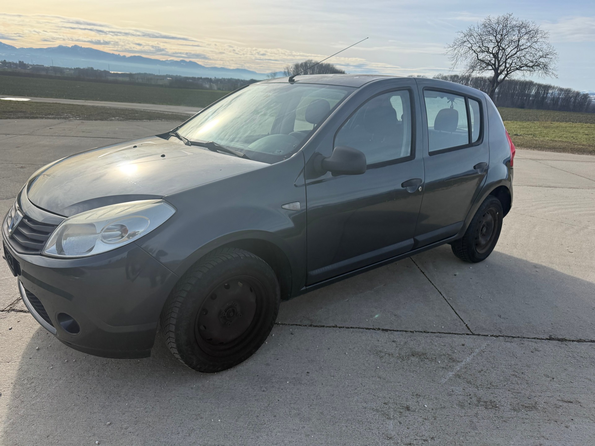 DACIA Sandero 1.2-image-1