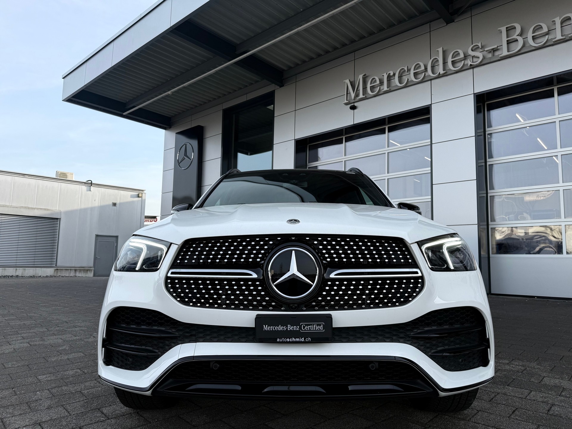 MERCEDES-BENZ GLE 450 4Matic AMG Line 9G-Tronic-image-2